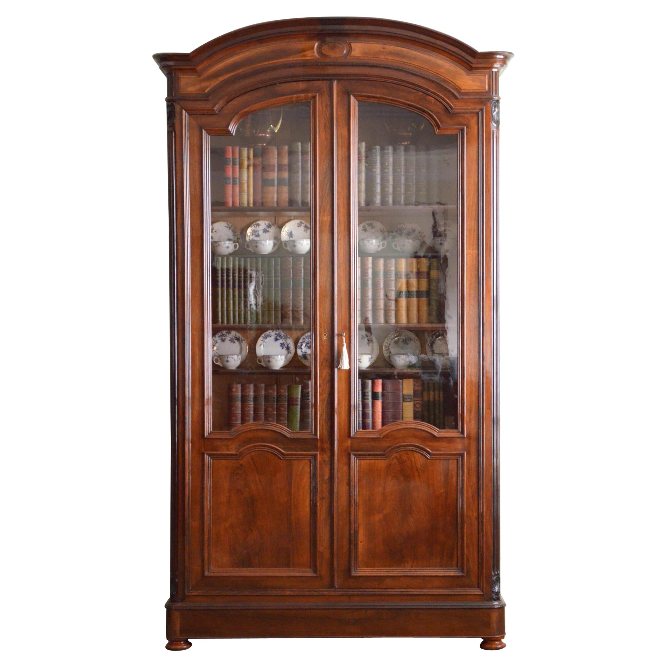 Superb XIXth Century Rosewood Bookcase or Display Cabinet