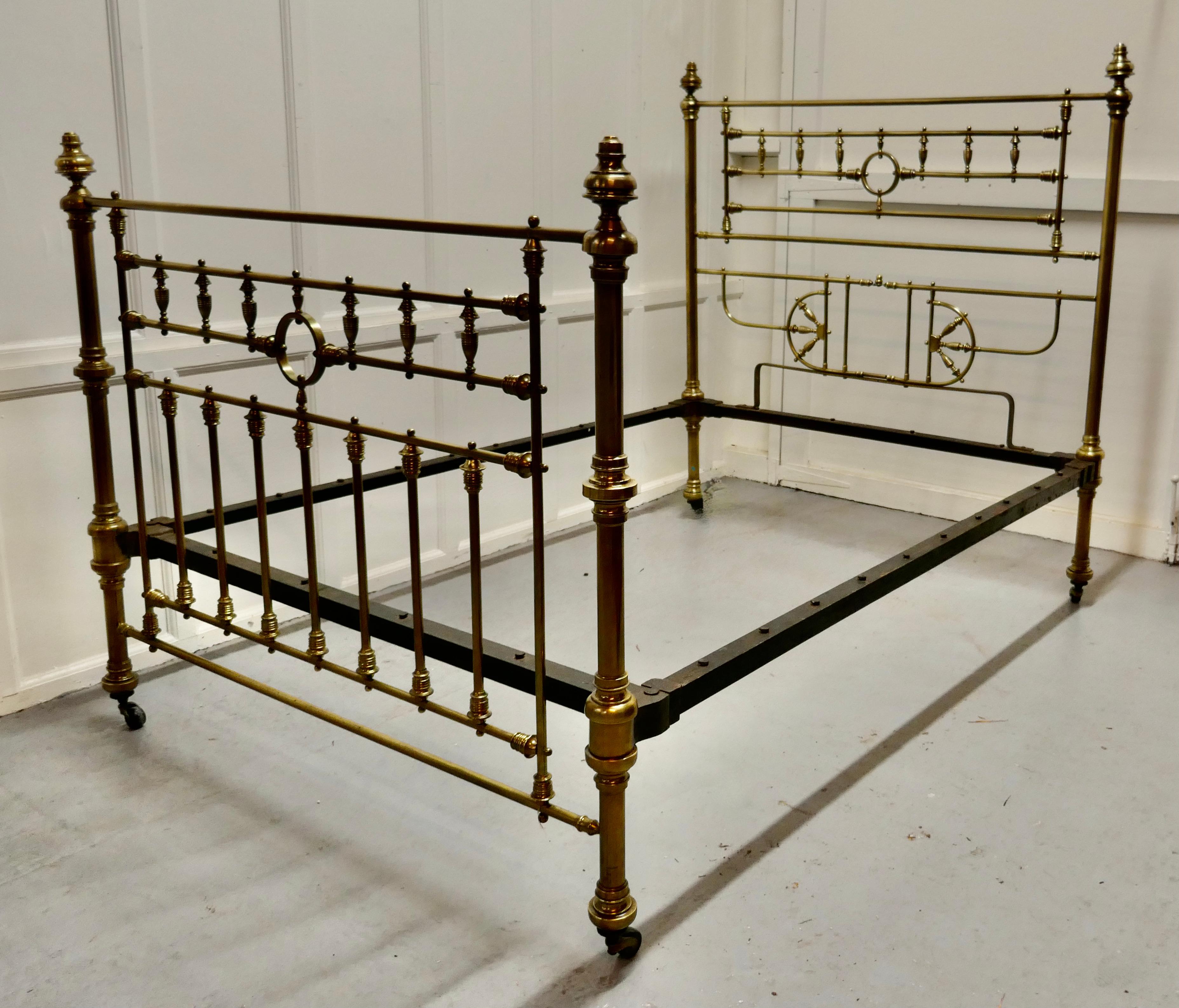 Superb 19th Century Arts & Crafts Brass Bed 5