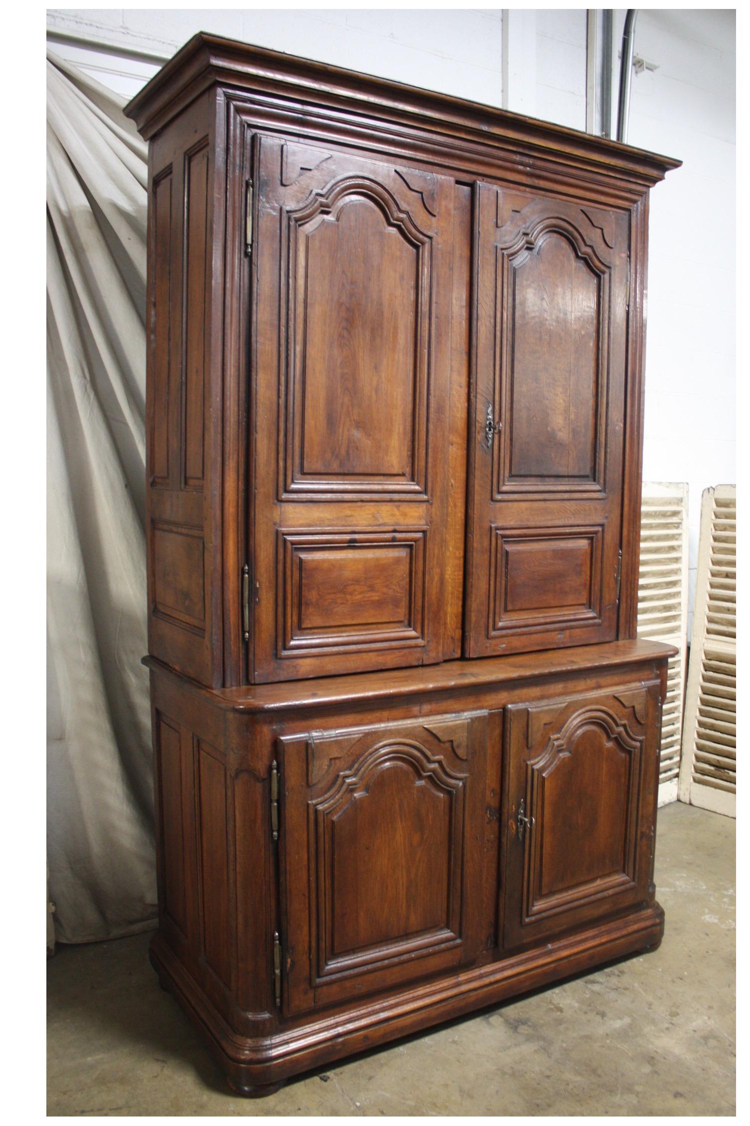 Superbe 17th Century French Cabinet 