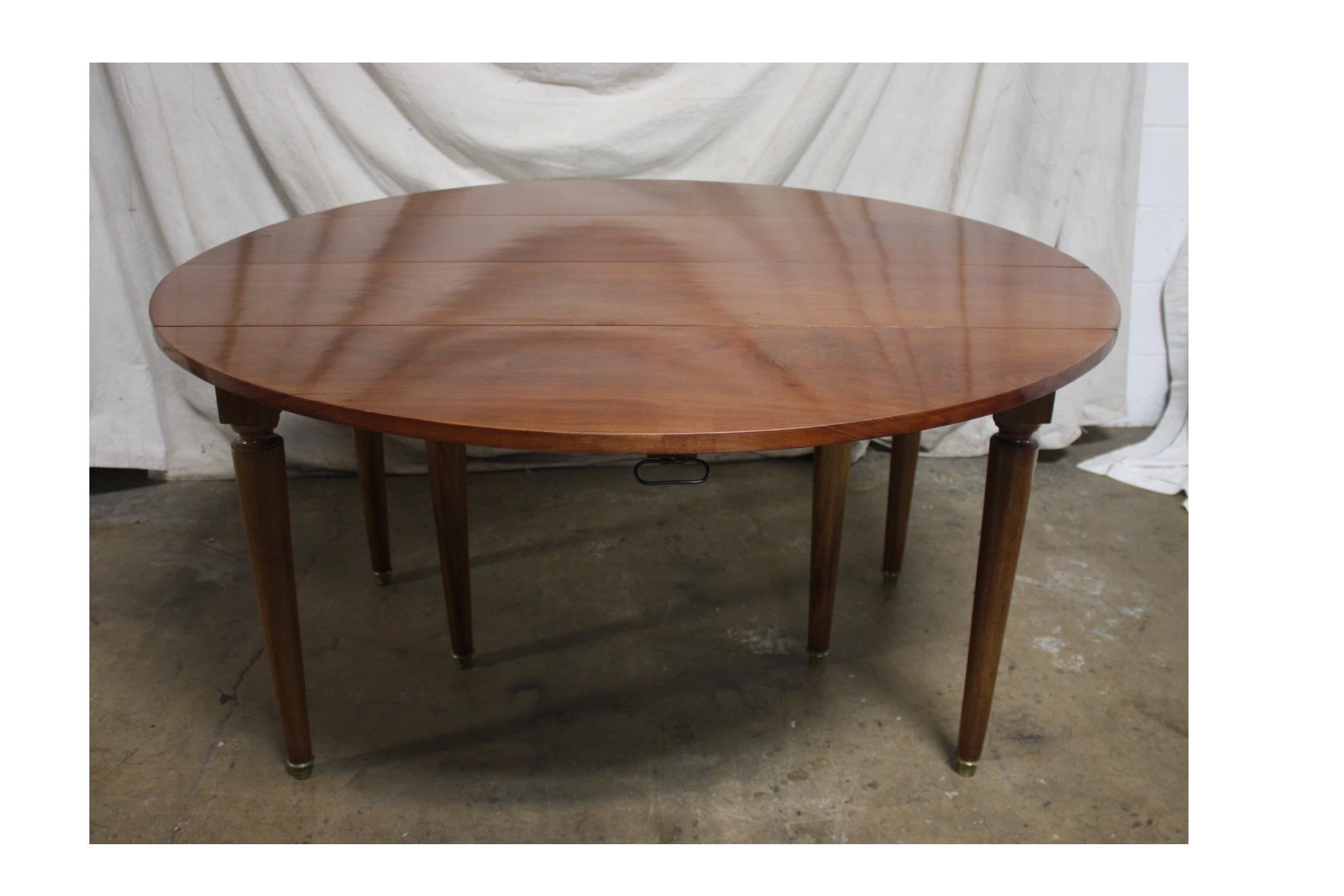 Superbe 19th Century French Dining Table 7