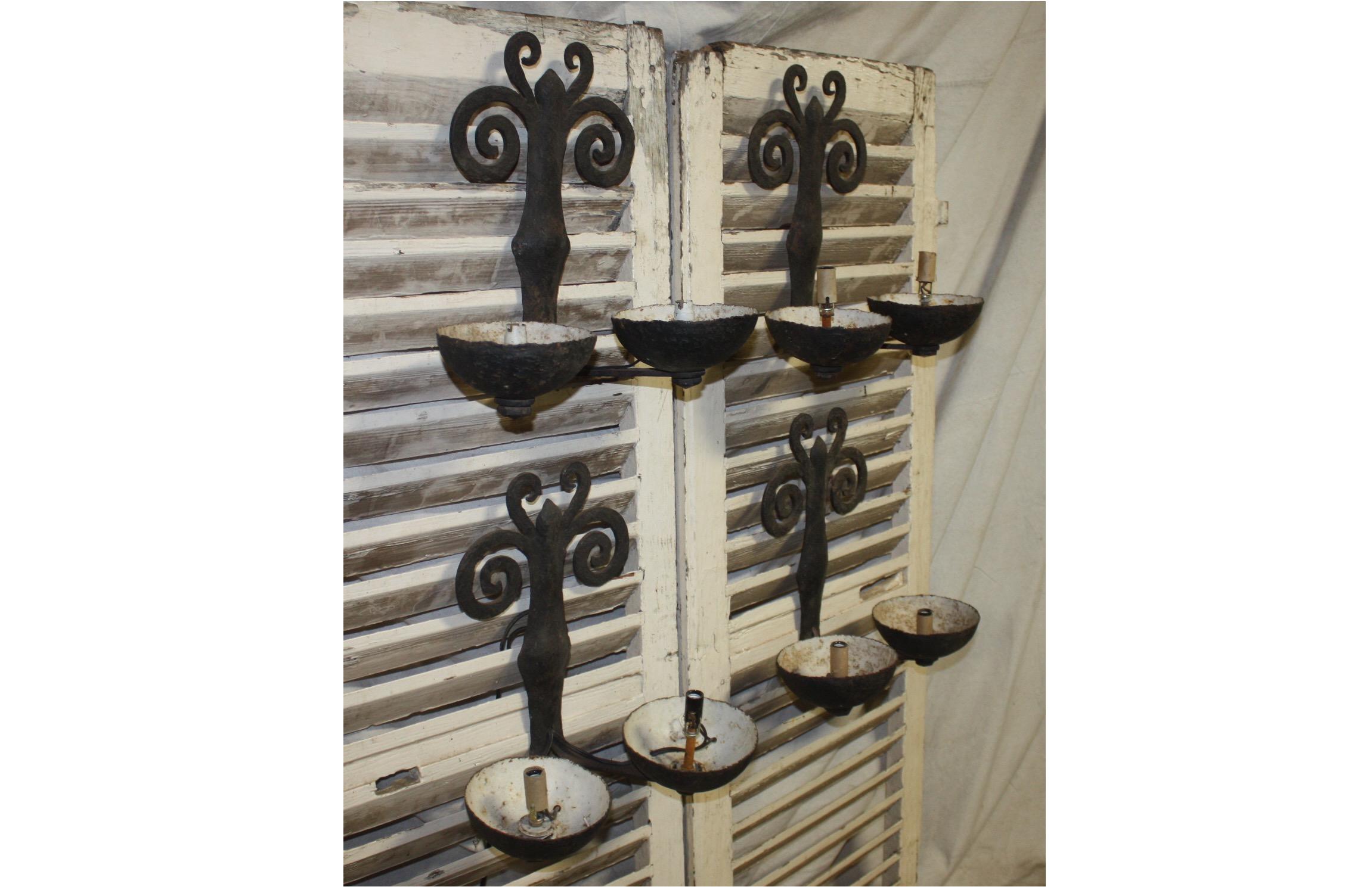 Superbe French Pairs of Iron Sconces In Good Condition For Sale In Stockbridge, GA
