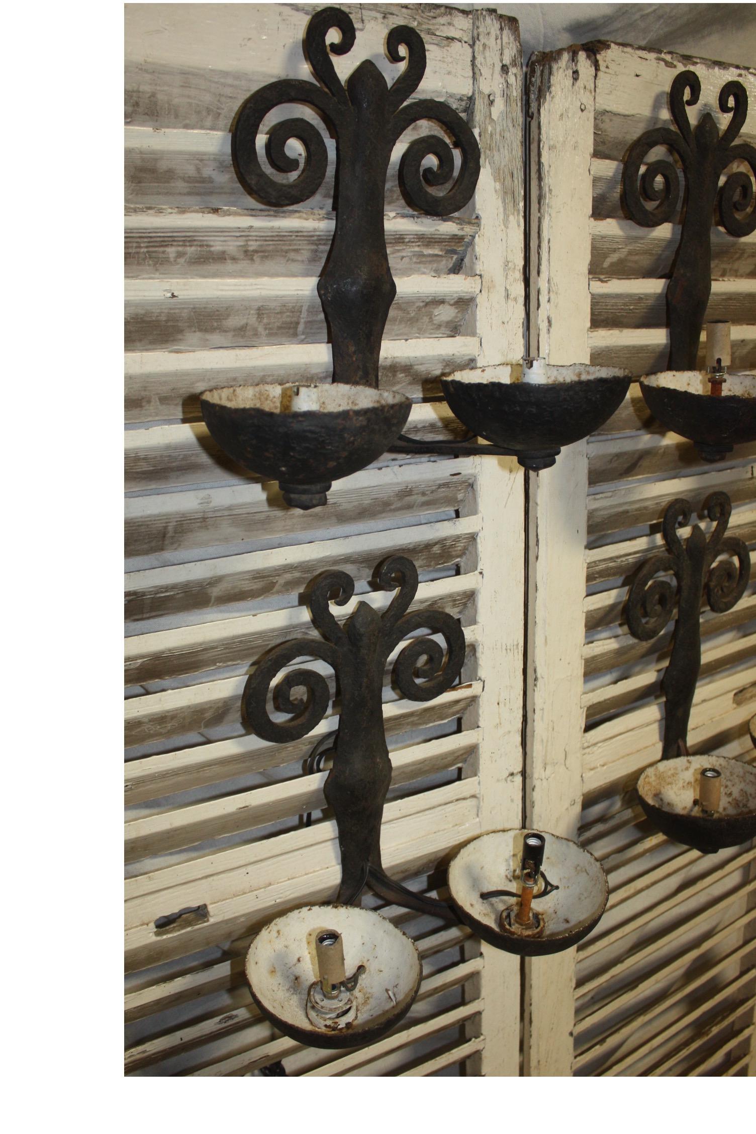 20th Century Superbe French Pairs of Iron Sconces For Sale