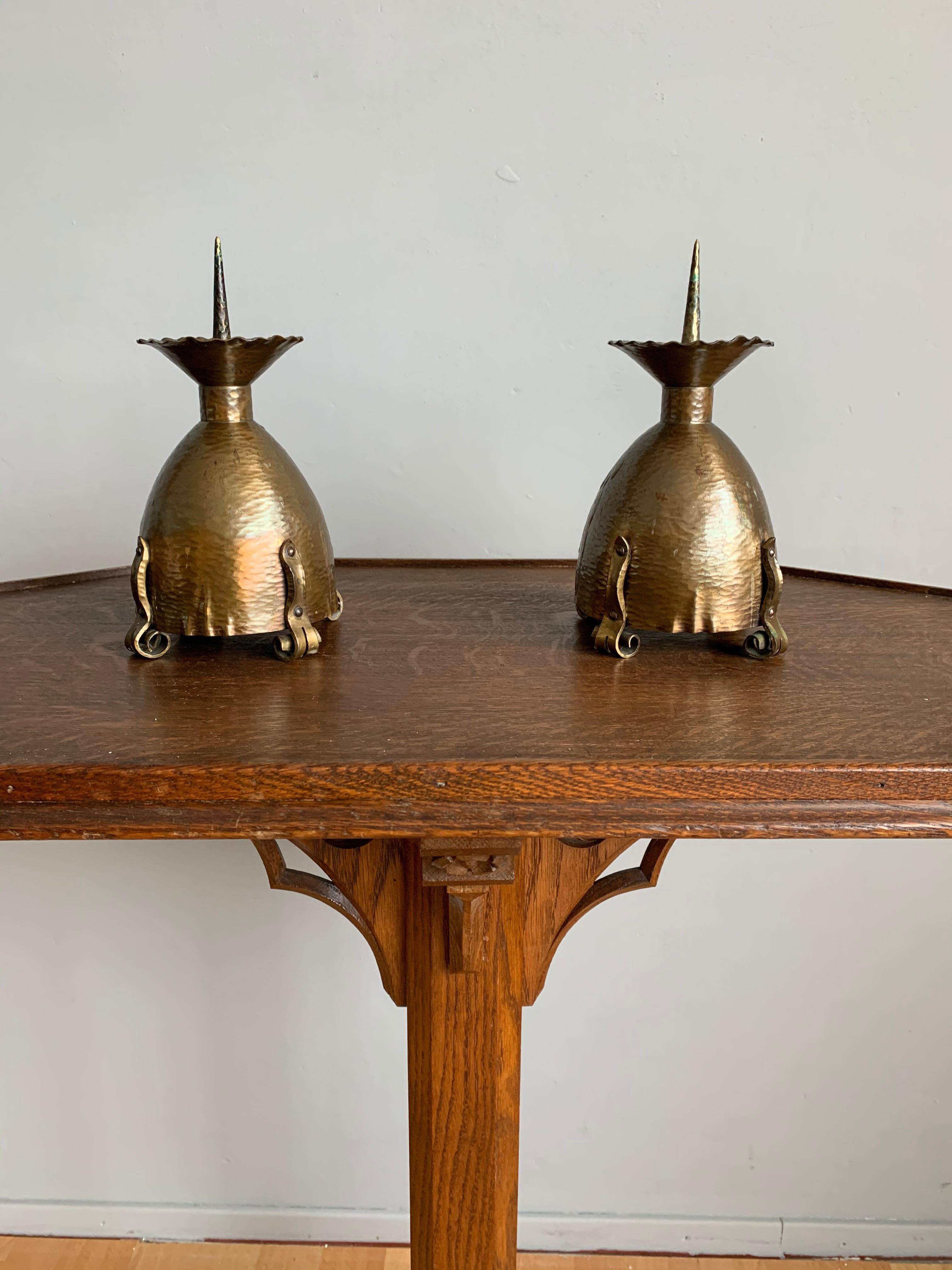 Superbly Handcrafted Pair of Arts & Crafts Brass Candlesticks / Holders, 1910s For Sale 4