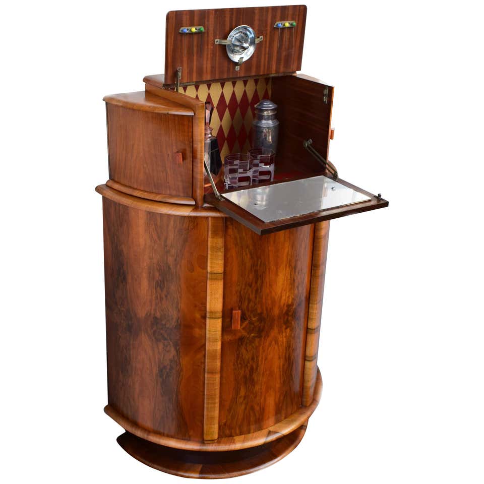Superbly Stylish 1930s Art Deco Walnut Cocktail Cabinet Dry Bar at ...
