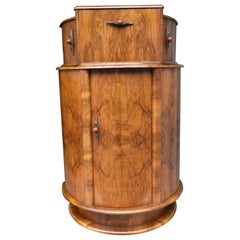 Retro Superbly Stylish 1930s Art Deco Walnut Cocktail Cabinet Dry Bar