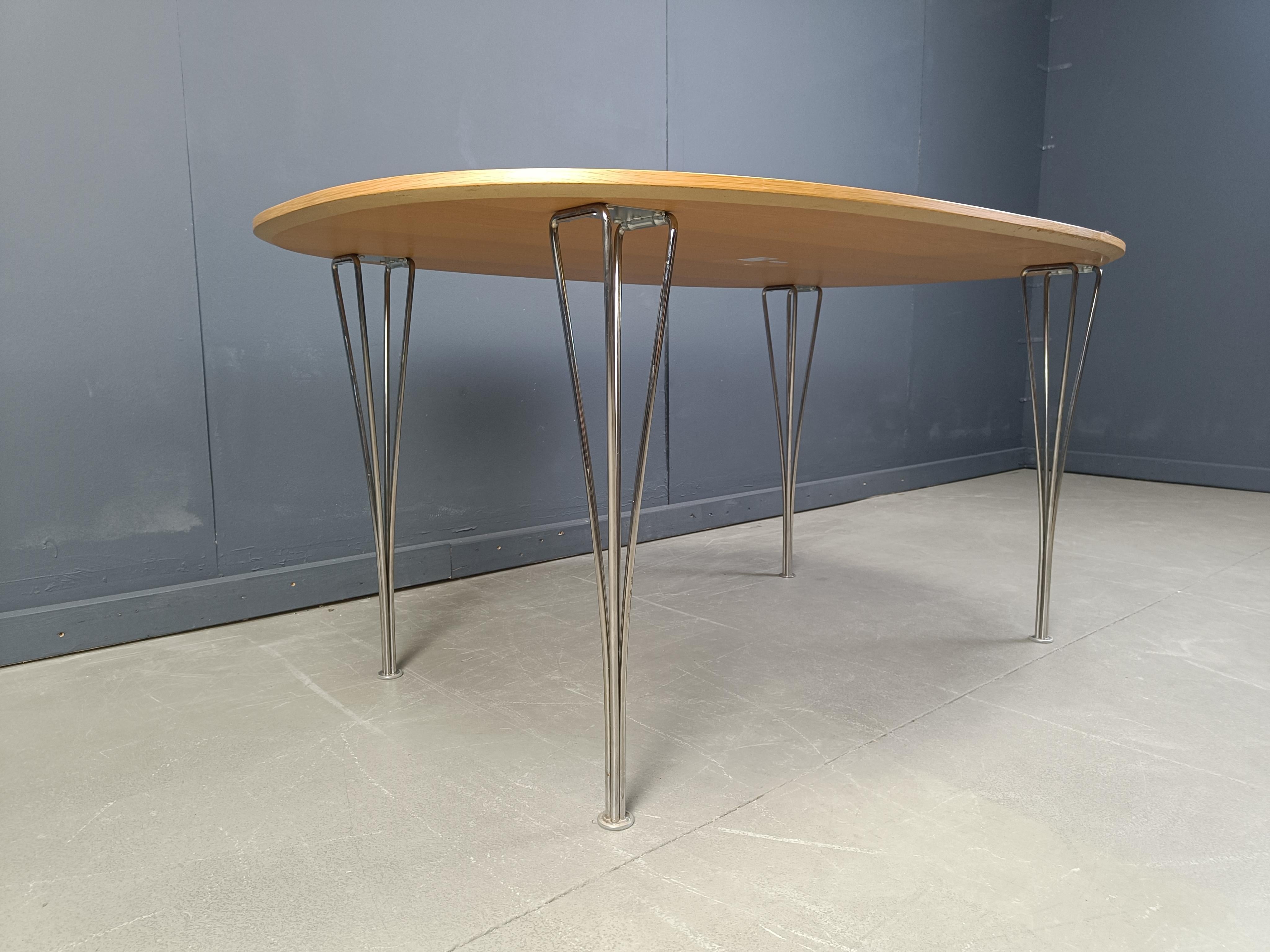 Contemporary Superellipse Table by Bruno Mathsson and Piet Hein for Fritz Hansen For Sale