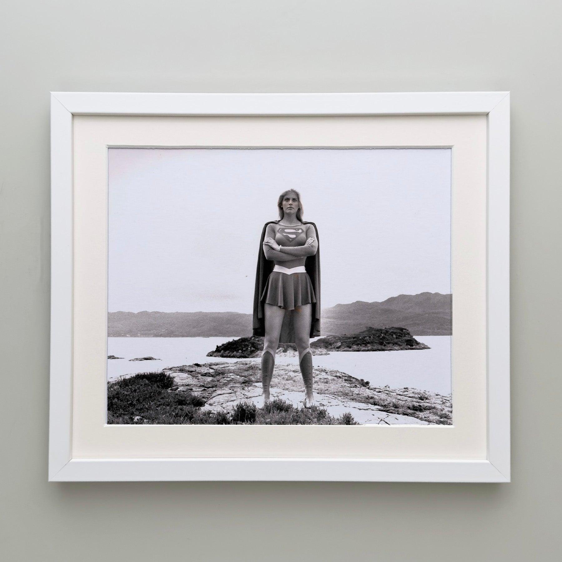 Supergirl 1984 Publicity Film Movie Press Still Framed Excellent état - En vente à Bath, Somerset
