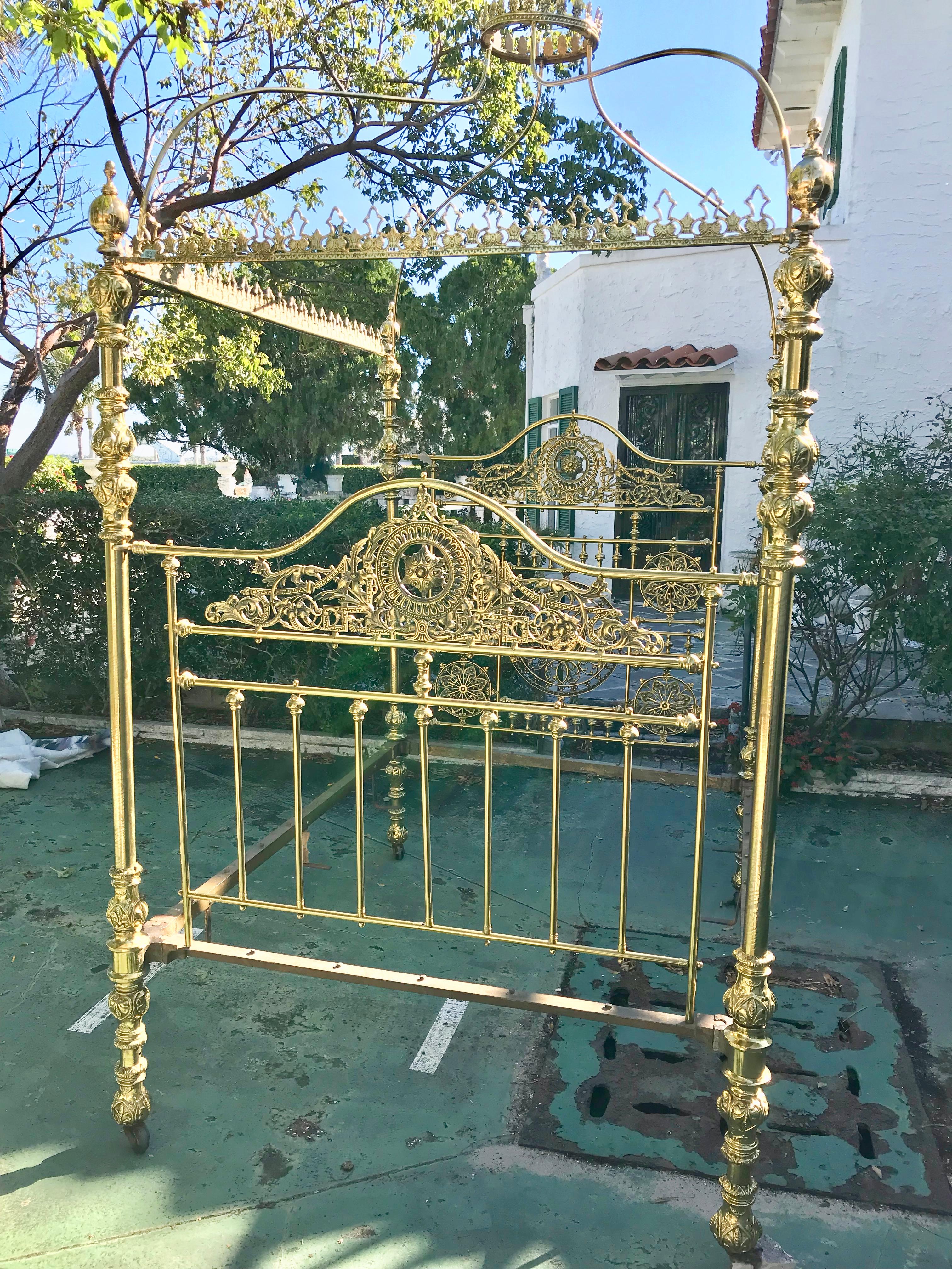 Superior 19th Century Moroccan Brass Bed In Good Condition In West Palm Beach, FL