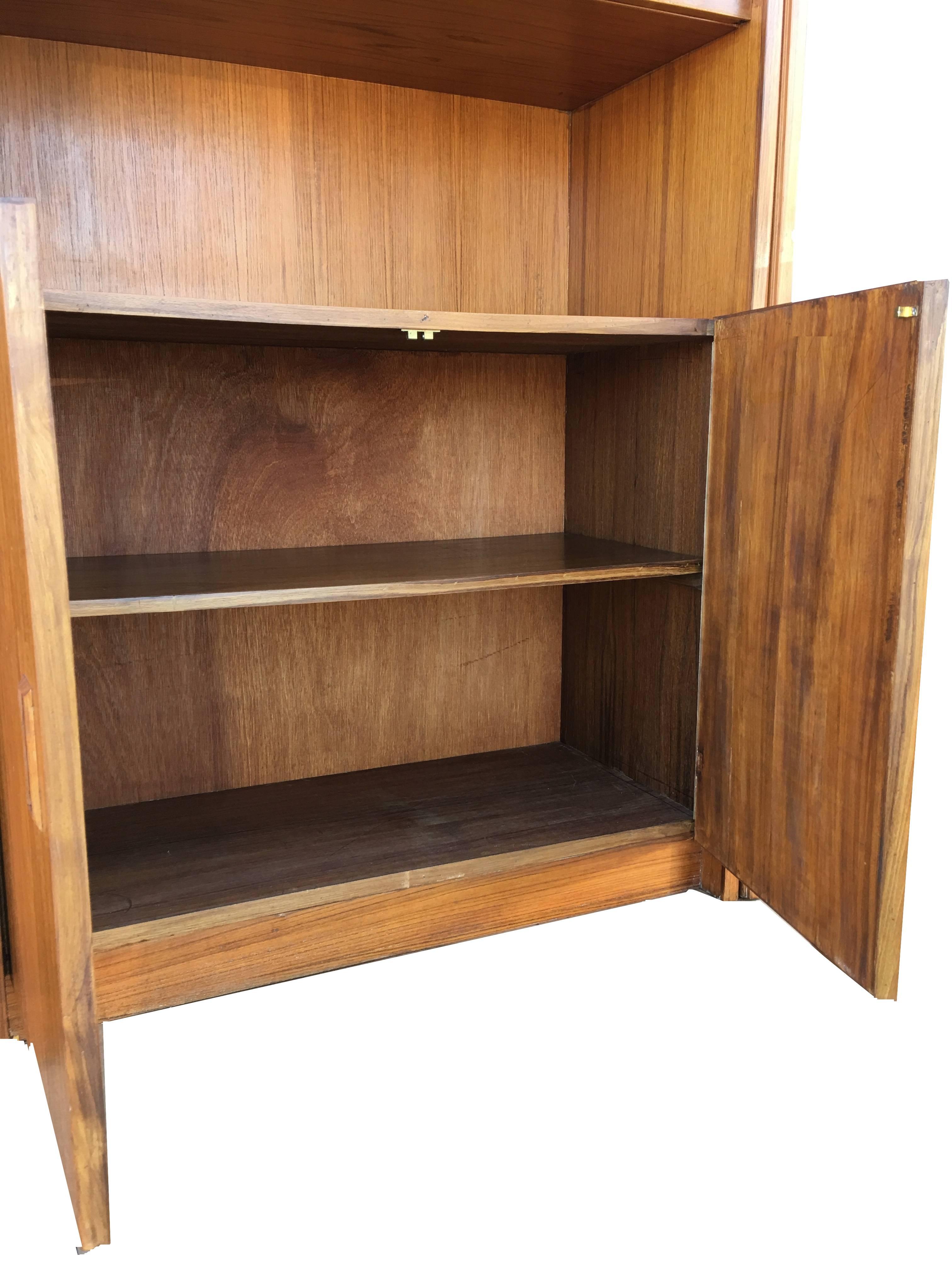 Superior Strength Danish Teak Three-Piece Bookcase with Drinks Cabinet In Good Condition In South Charleston, WV