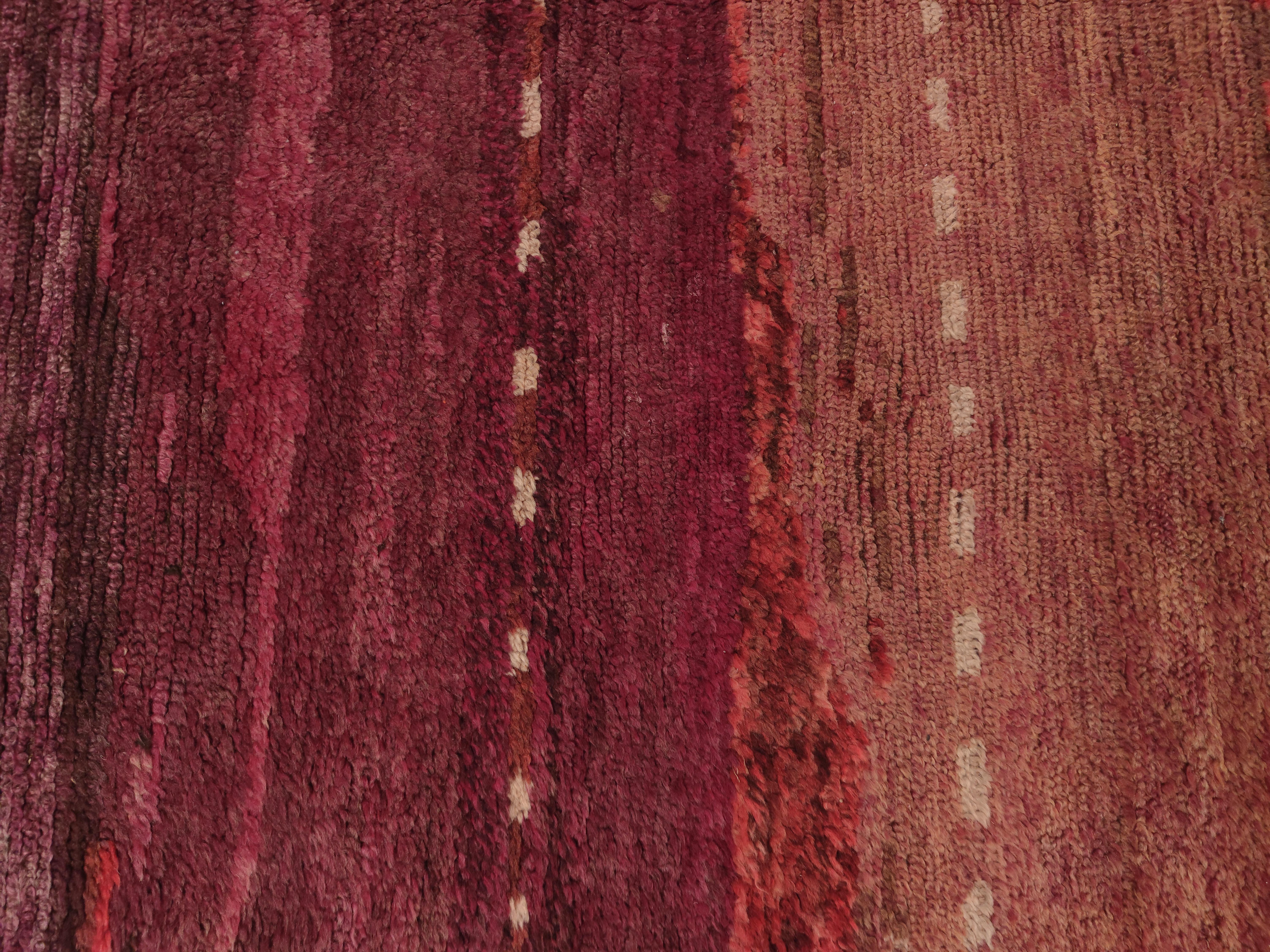Superlative Vintage Beni Mguild Berber Carpet For Sale 2