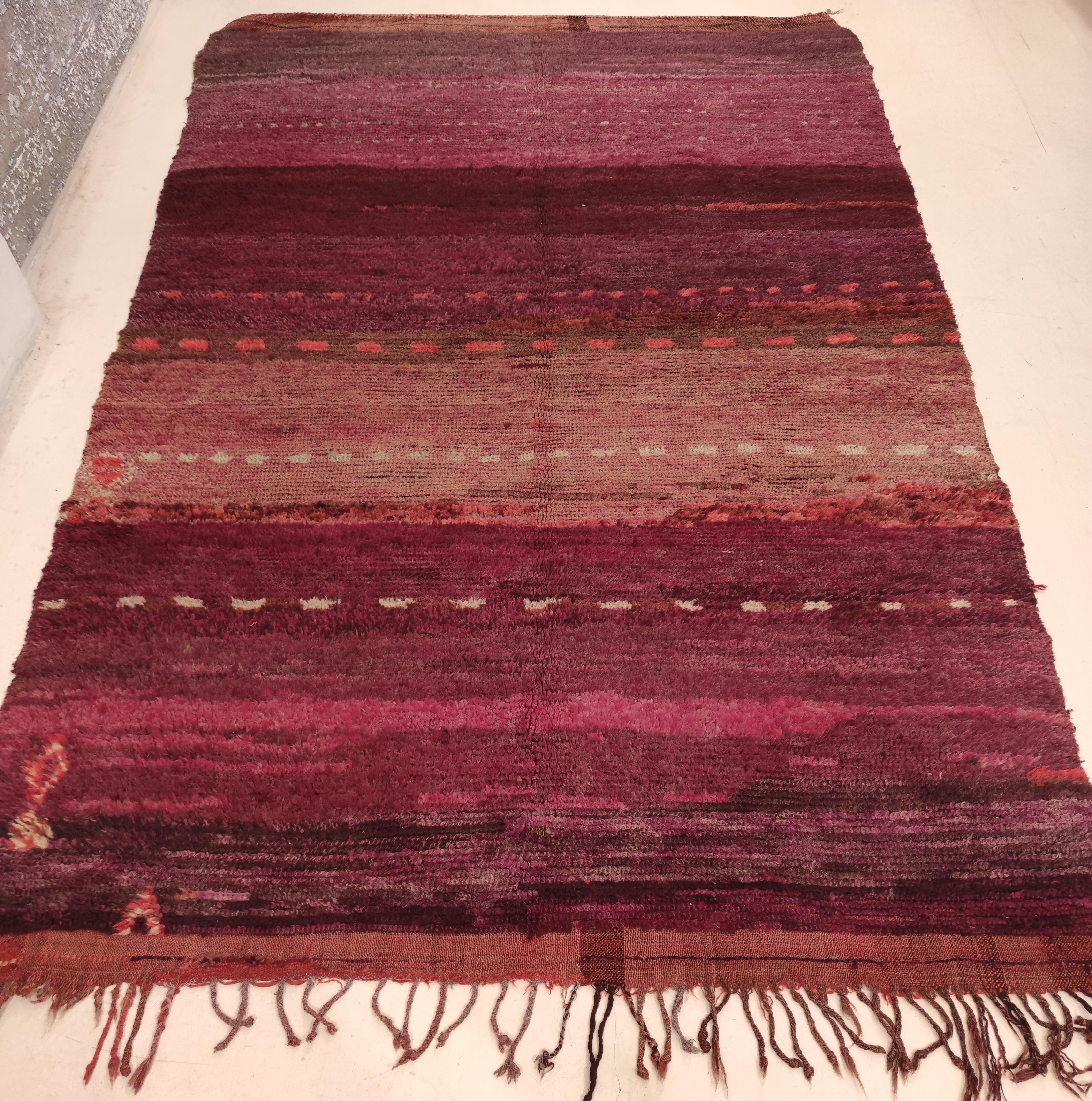 Superlative Vintage Beni Mguild Berber Carpet For Sale 1