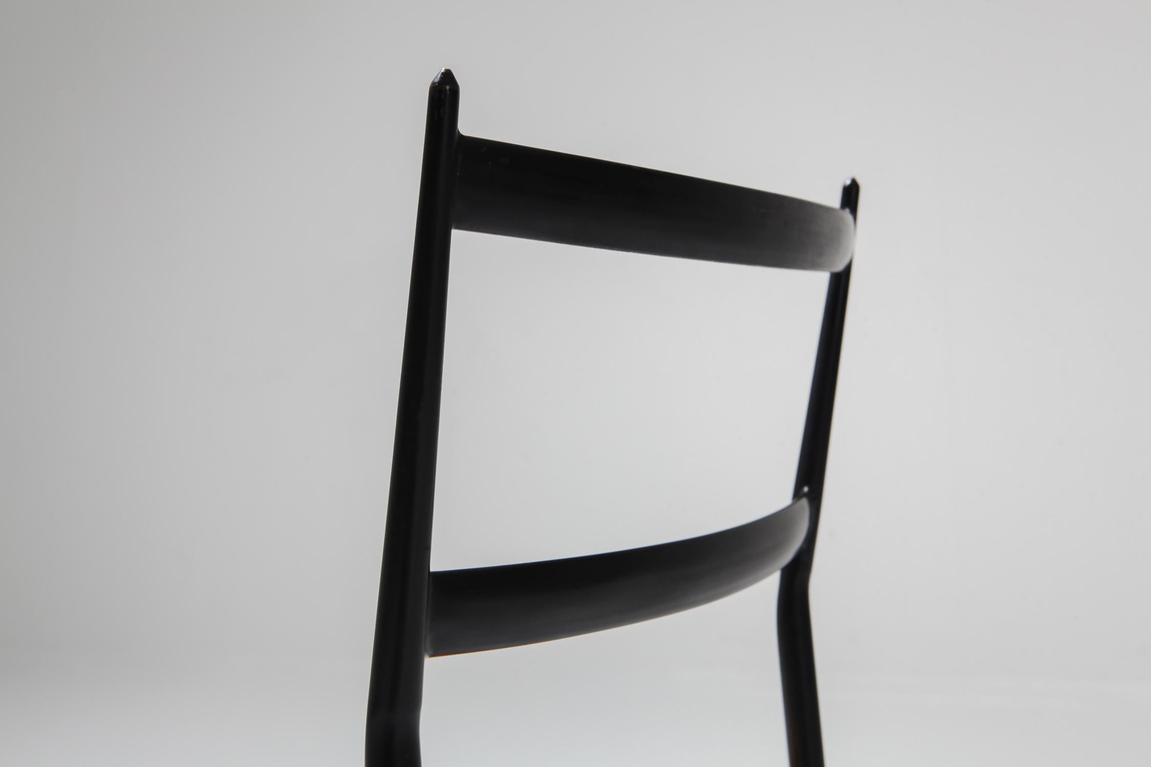 Superleggera-Stuhl von Gio Ponti für „De Bijenkorf“ aus schwarzem Metall und Schilfrohr 3