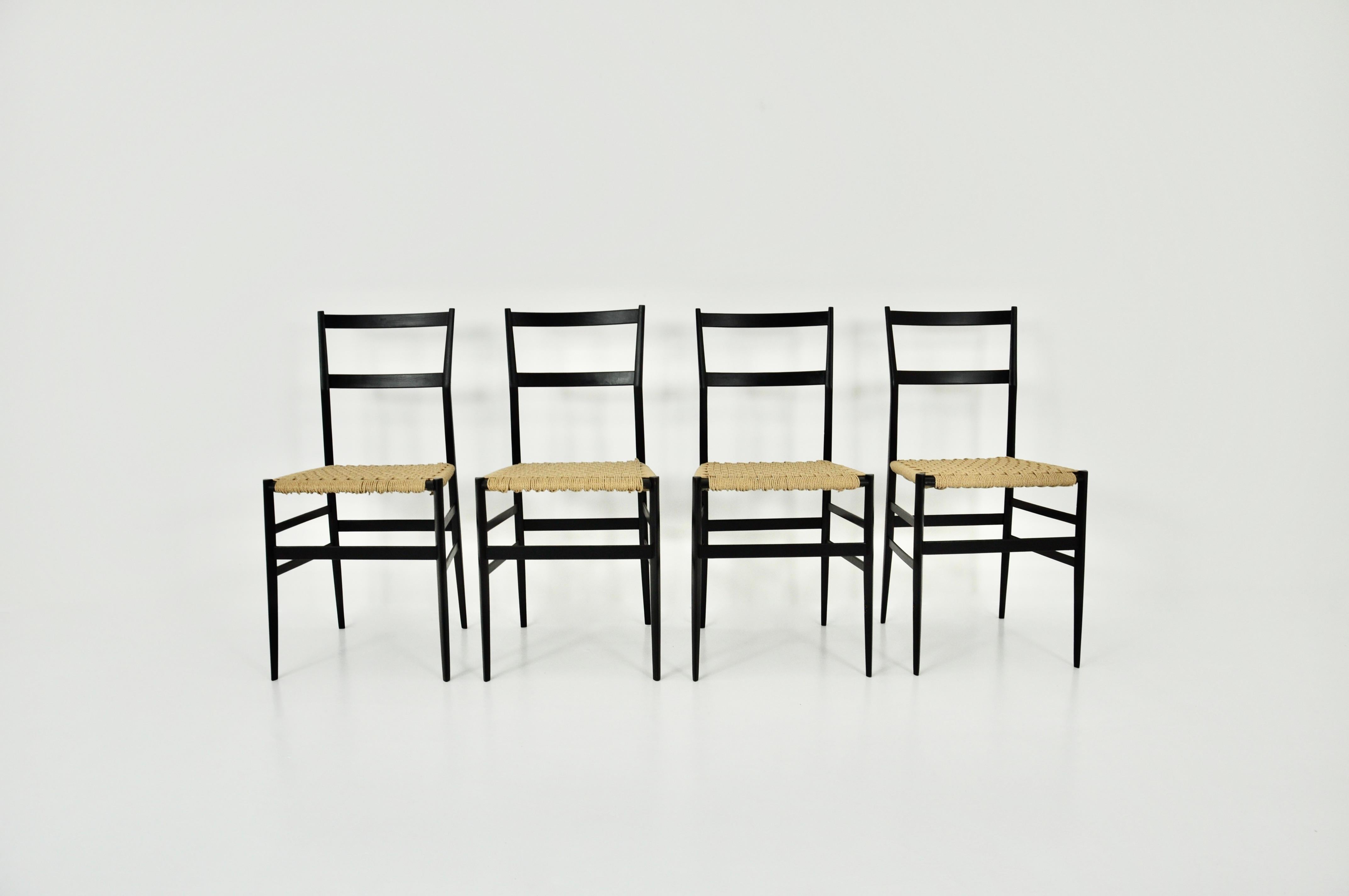 Italian Superleggera Chairs by Gio Ponti for Cassina, 1950s Set of 4
