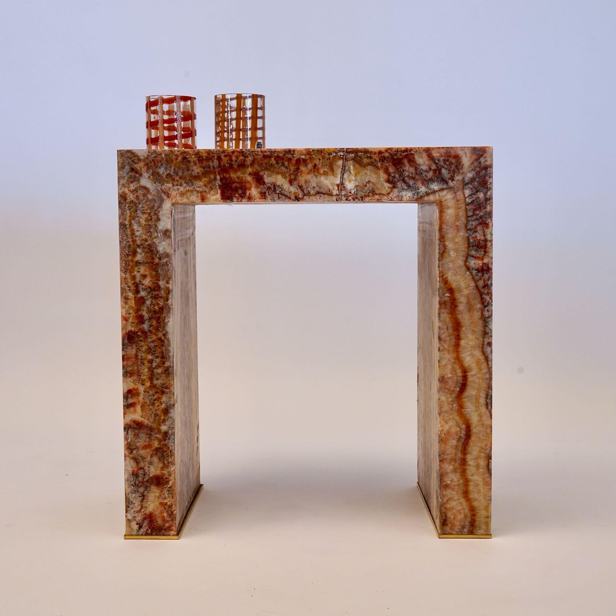Superleggero Light-weight Marble side table in Red Onyx, Piattelli Design For Sale 4
