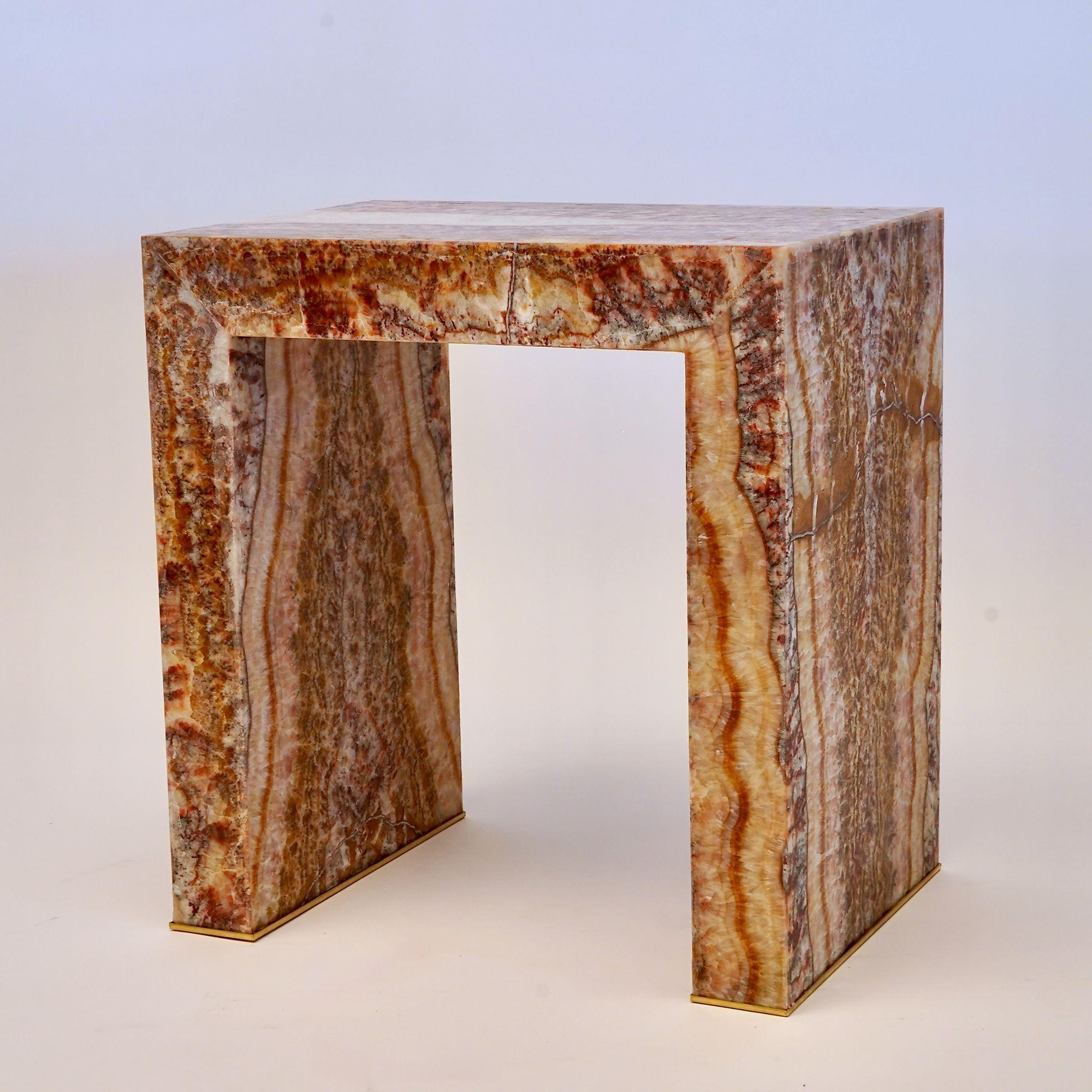 Superleggero Light-weight Marble side table in Red Onyx, Piattelli Design For Sale 8