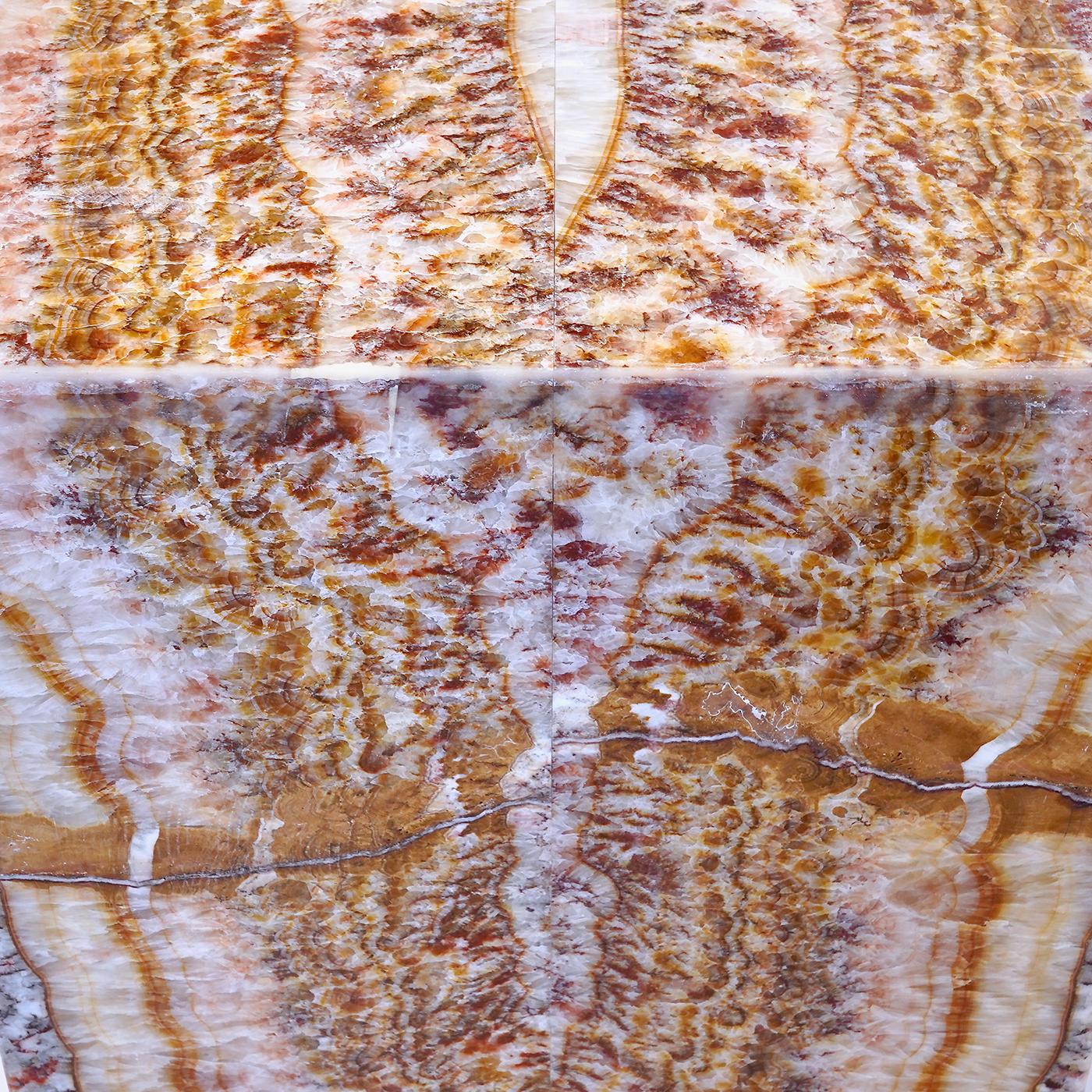 Table d'appoint Superleggero en onyx rouge en vente 1