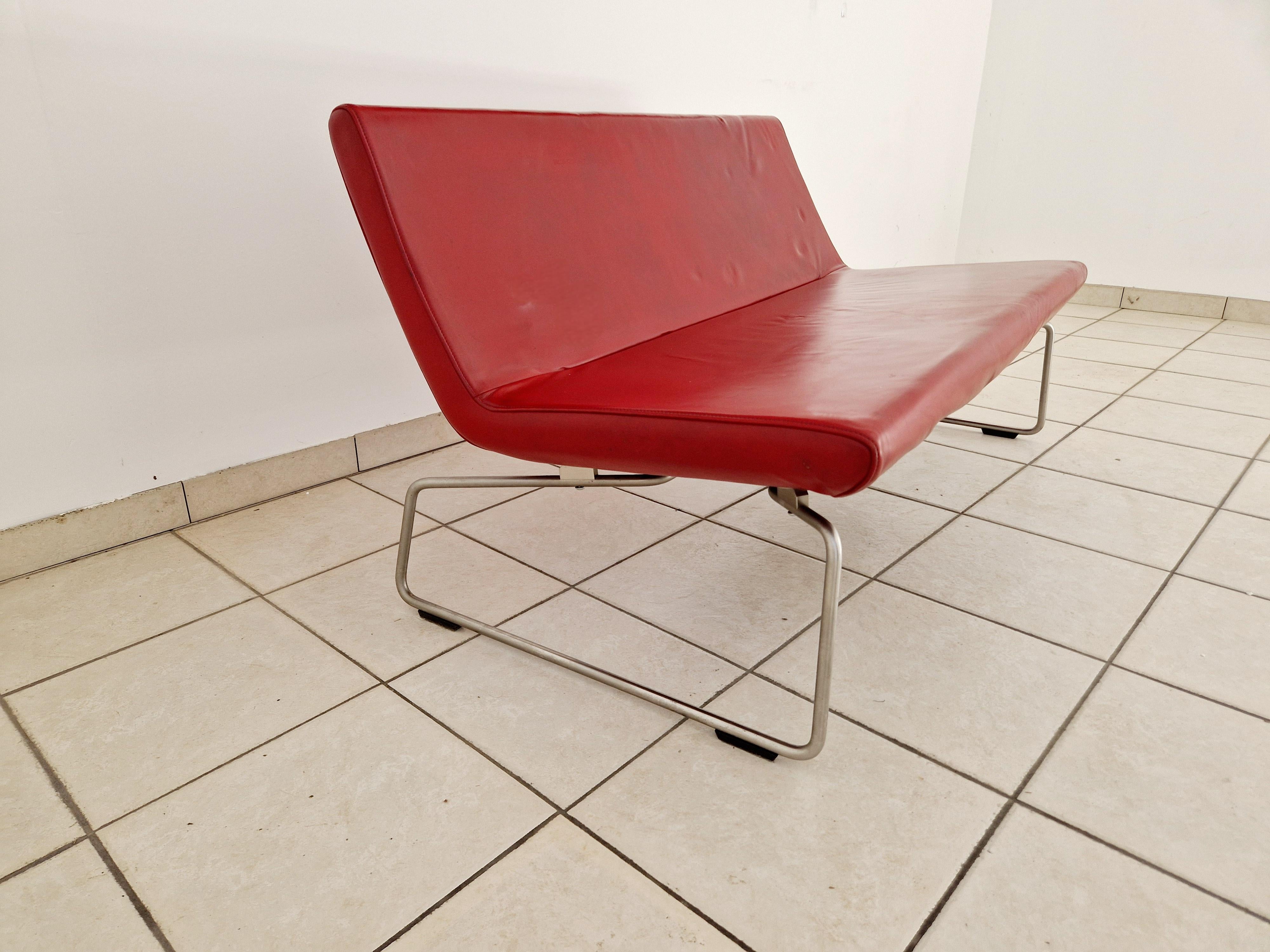 Barber e Osgerby per Cappellini Divano Superlight in pelle rossa in vendita 1