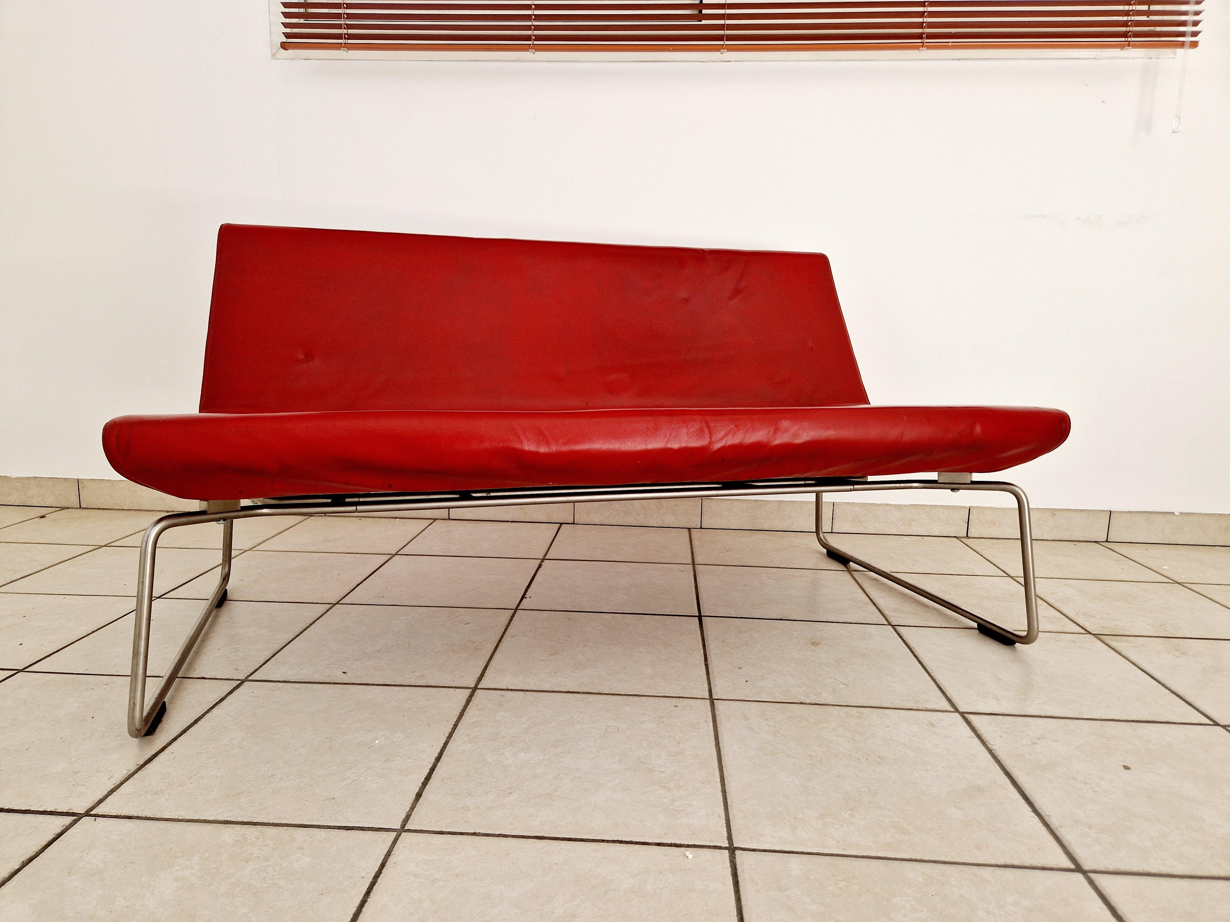 Barber e Osgerby per Cappellini Divano Superlight in pelle rossa in vendita 2
