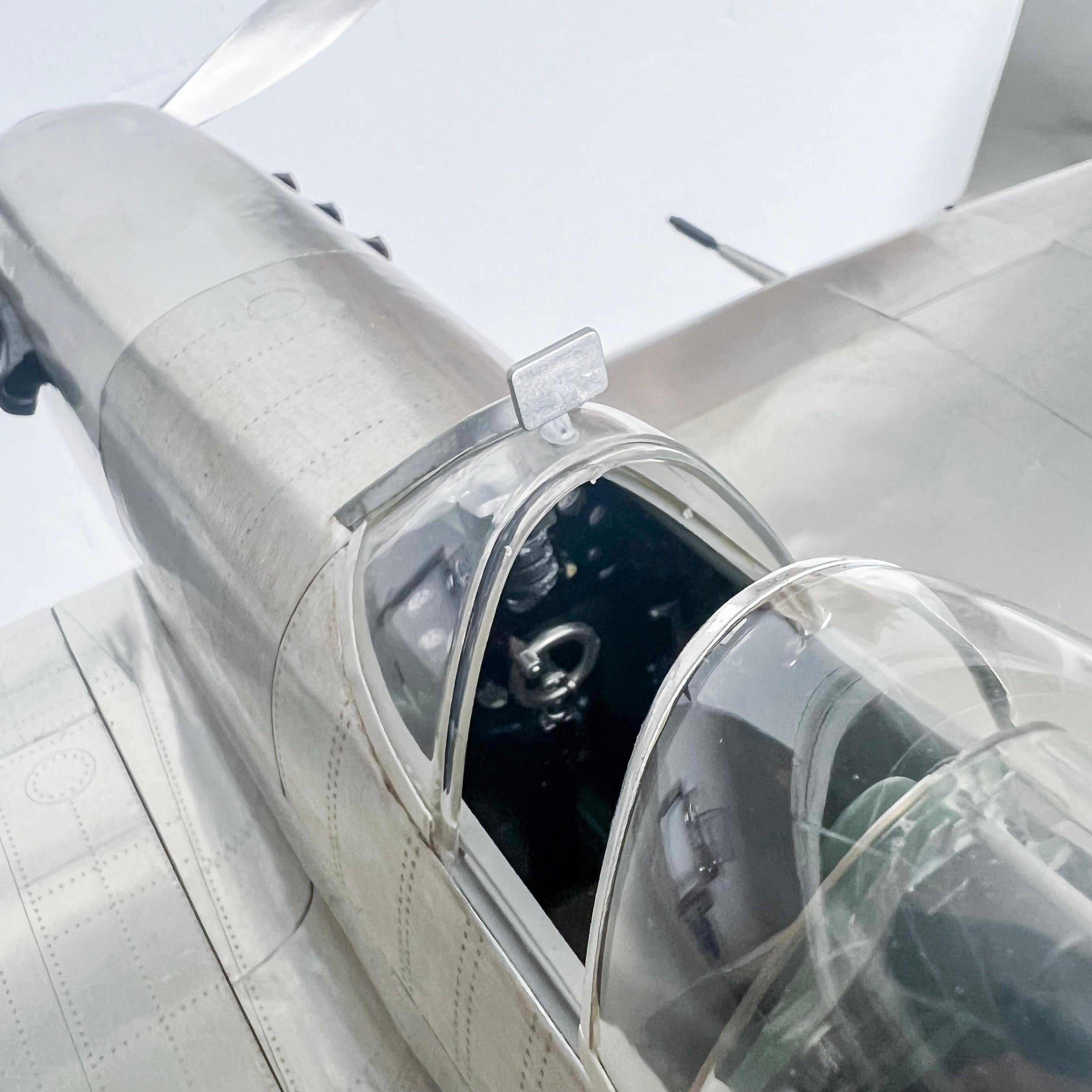 Dekoratives Supermarin-Spitzenfeuer-Flugzeug-Modell in großem Maßstab, großformatig, sehr detailliert im Angebot 3