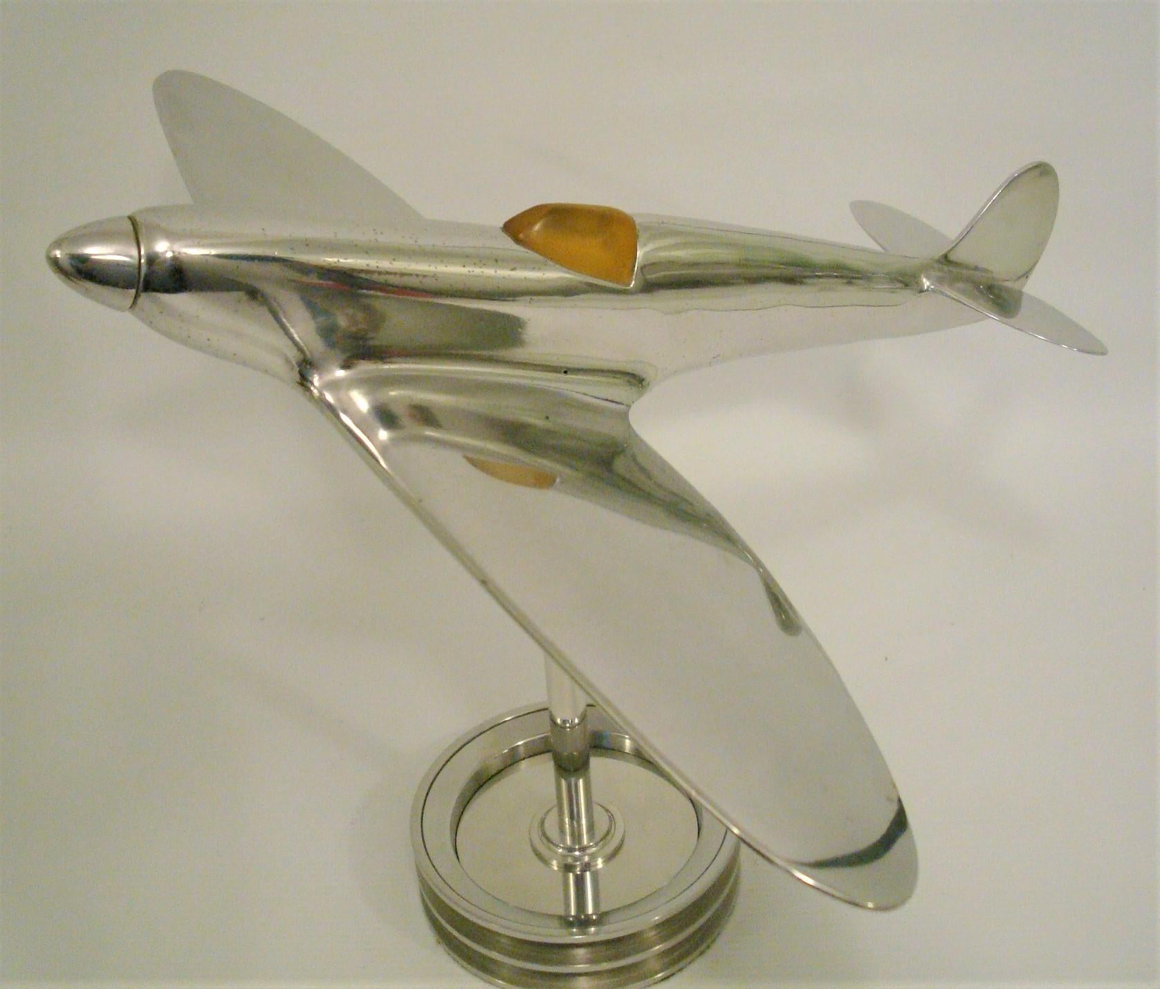 Mid-Century Modern Maquette d'avion Supermarine Spitfire, Sculpture de bureau, Royaume-Uni, années 1930 en vente