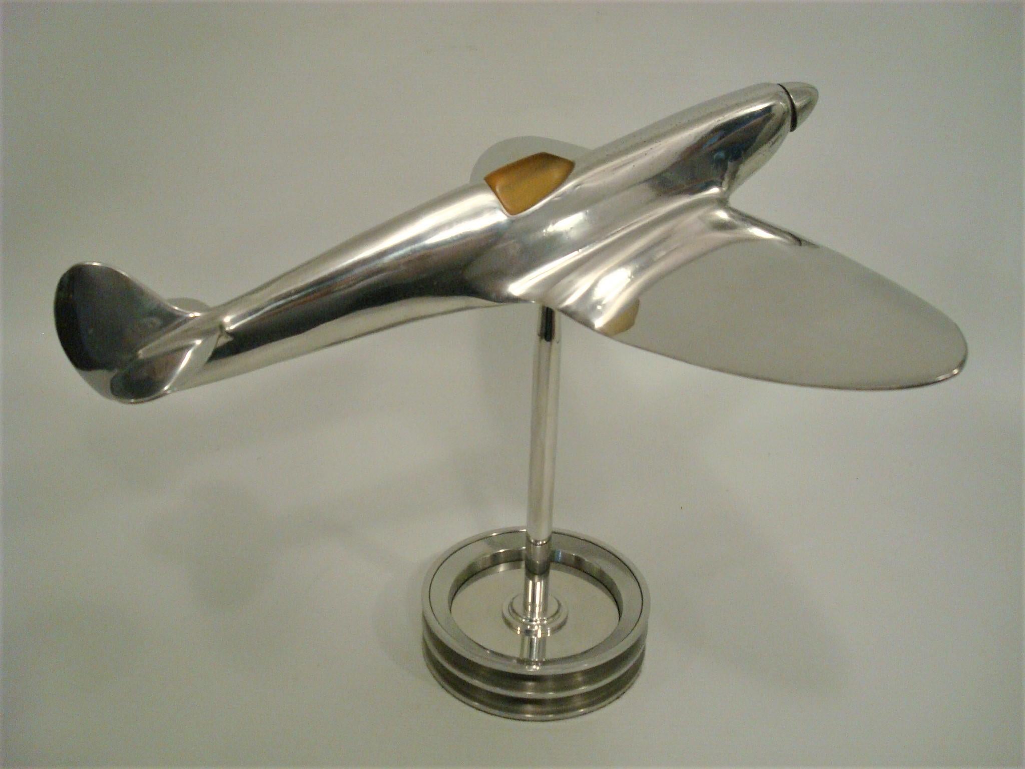 Mid-Century Modern Supermarine Spitfire Airplane Model, Desk Sculpture, U.K. 1930´s For Sale