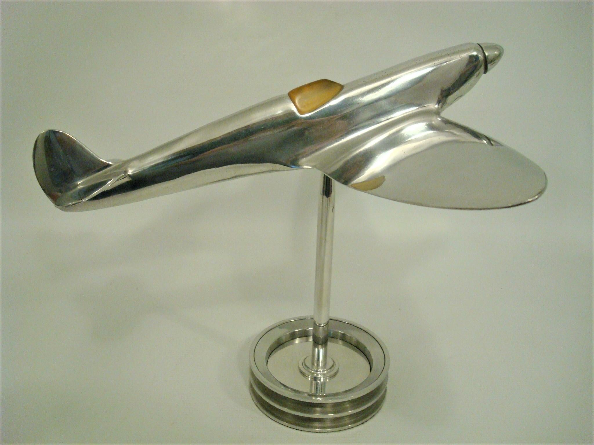 British Supermarine Spitfire Airplane Model, Desk Sculpture, U.K. 1930´s For Sale