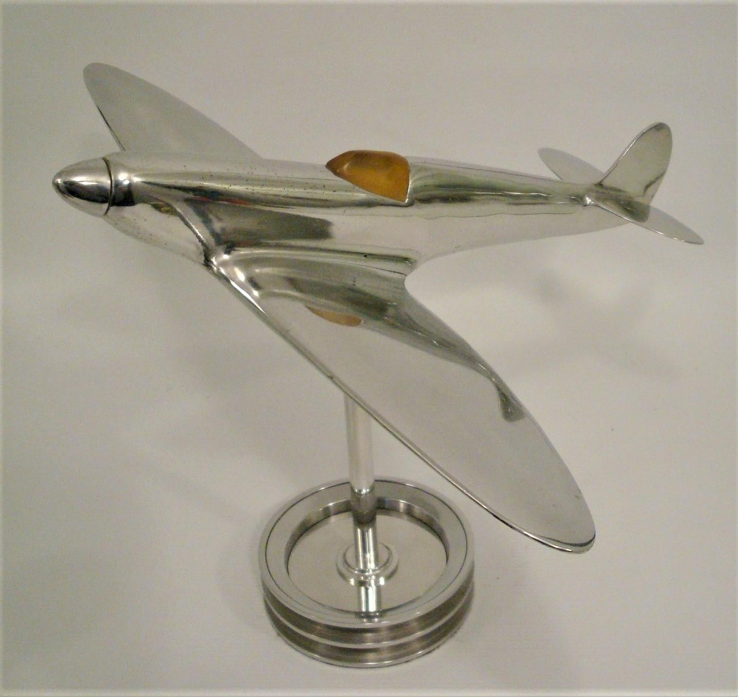Supermarine Spitfire Flugzeugmodell, Schreibtisch-Skulptur, Großbritannien 1930er Jahre im Angebot 1