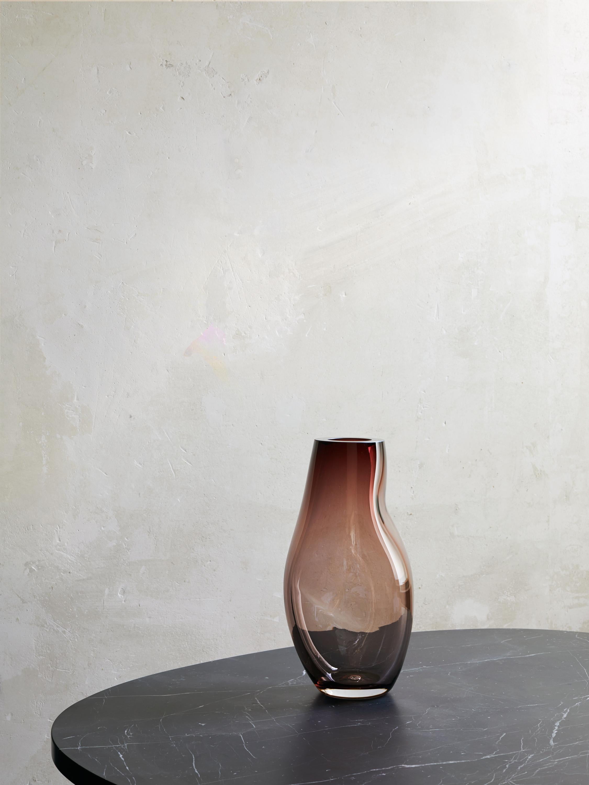 Vase I von Supernova, mundgeblasenes Muranoglas, in verschiedenen Farben erhältlich, Größe M im Angebot 3