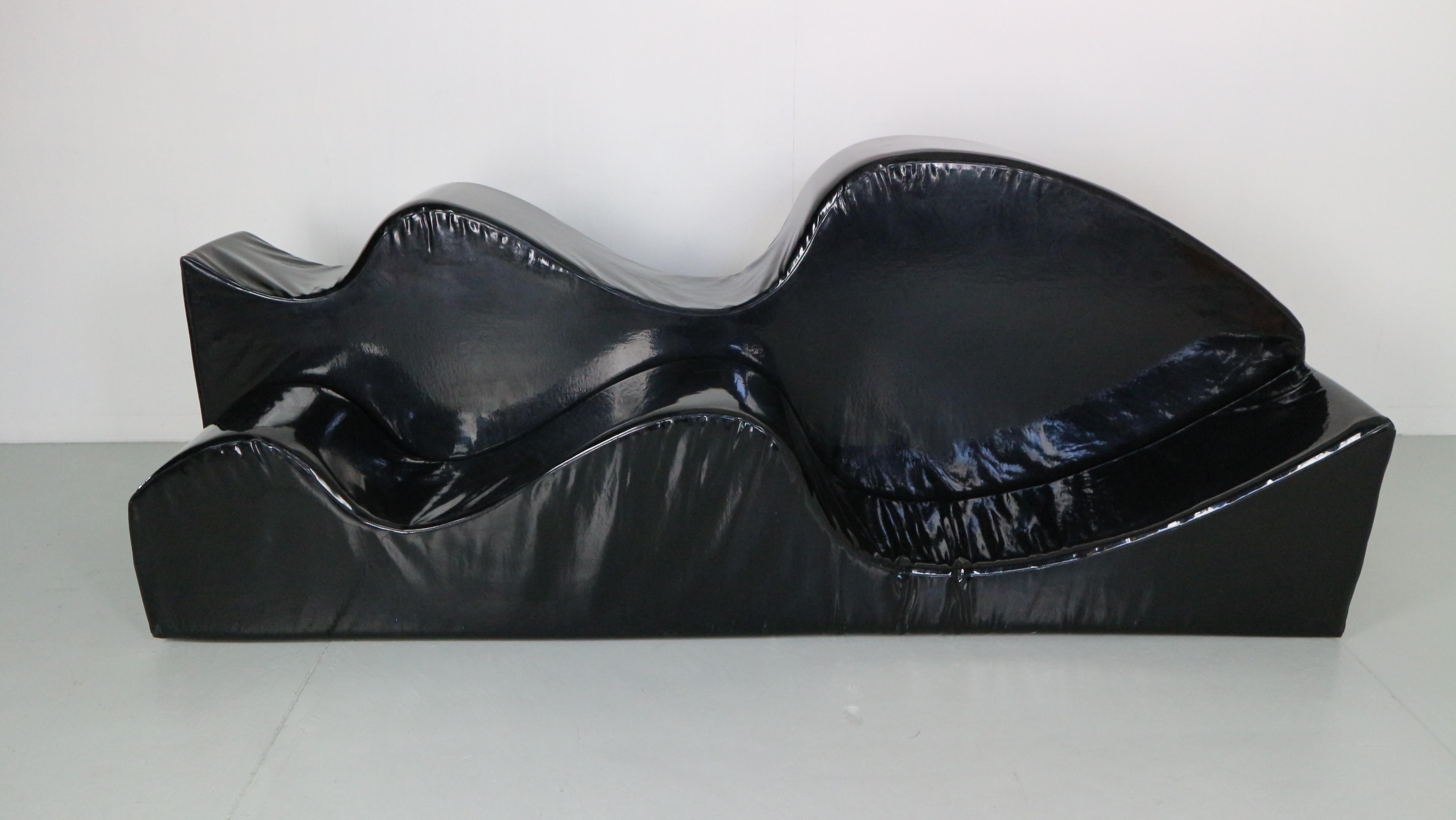 Superonda  Black Sofa by Archizoom Associati for Poltronova, 1960 Italy For Sale 7