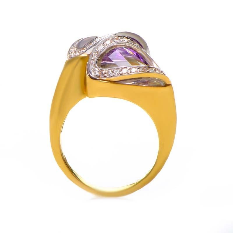 The ever-endearing radiance of 18K yellow gold is gorgeously complemented in this fabulous ring by a smart combination of colorful and dazzling gemstones. The ring boasts an incredibly offbeat design that only adds to the eye-catching, fashionable