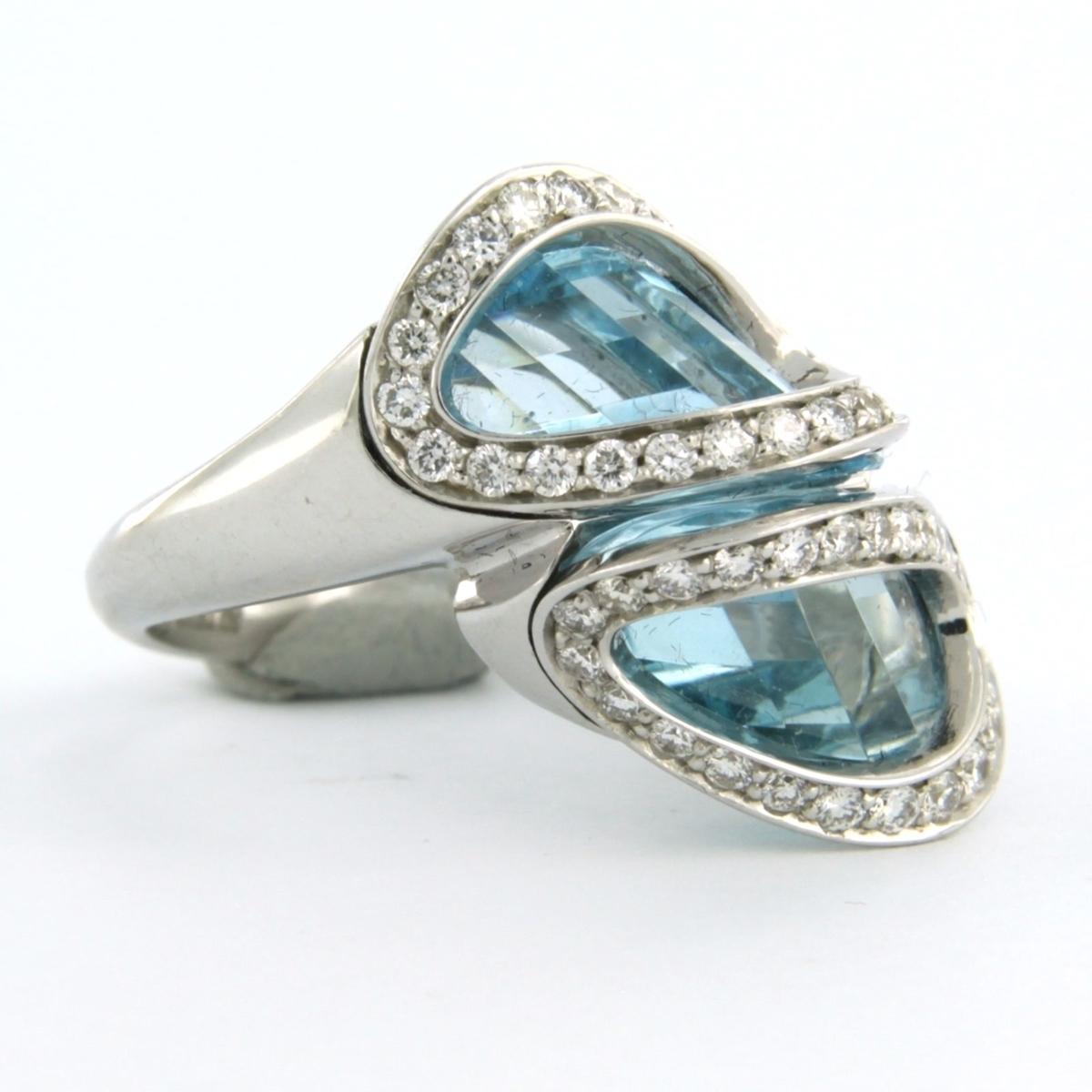 Modern SUPERORO - ring with topaz and brilliant cut diamond up to 0.58ct 18k white gold For Sale
