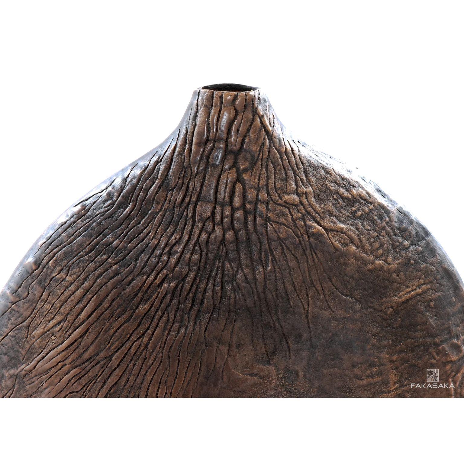 Modern Supert Vase by Fakasaka Design For Sale