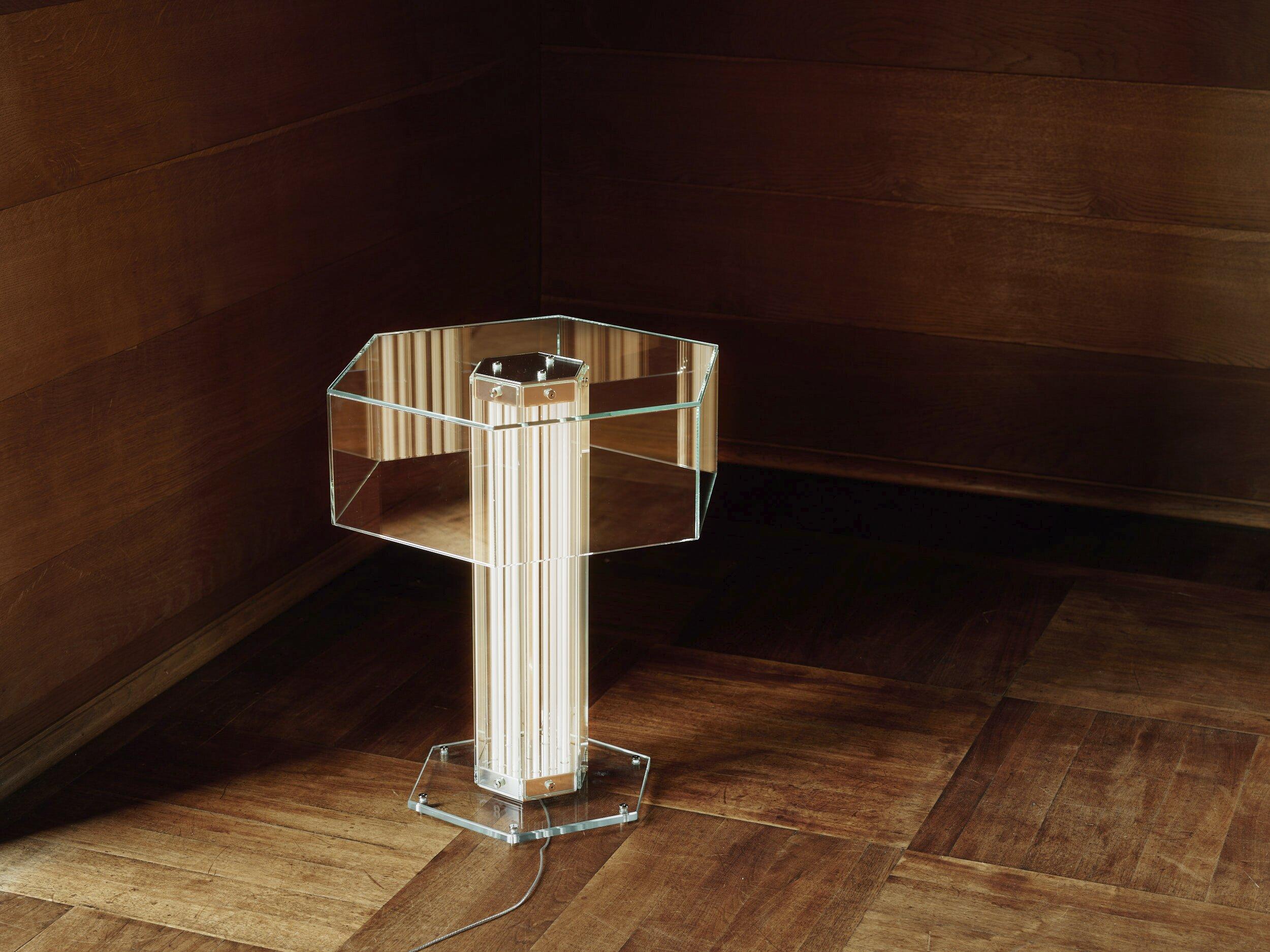 Lámpara de mesa SuperWire de cristal y aluminio de Formafantasma, 2024 en venta 1