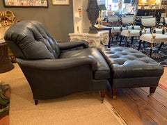 Blauer lederner klubsessel und ottoman von Edward Farrell