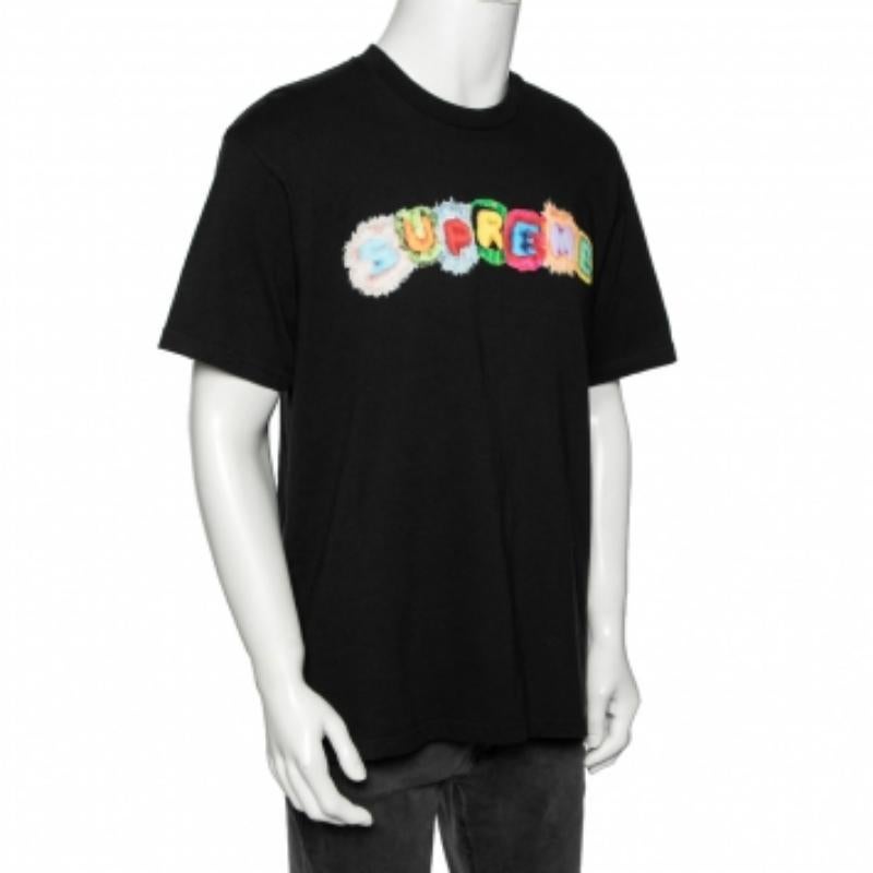 For streetwear fans, Supreme is a name that needs no introduction. The streetwear icon is widely popular for its limited releases and exciting collaborations. This T-shirt is a piece you will love owning. It is made from cotton and designed with a