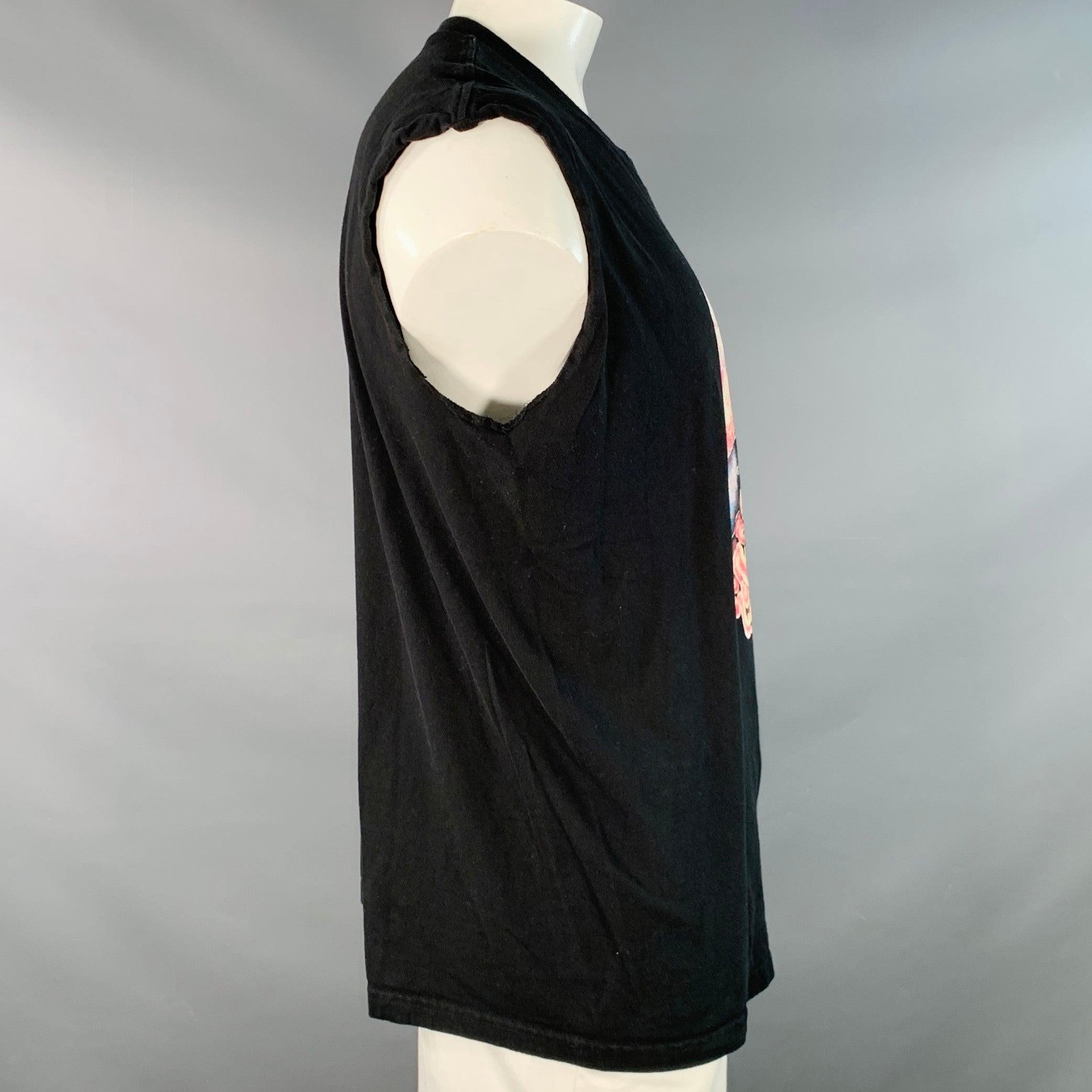 SUPREME FW18 Taglia XL Guts Nero Rosso Stampa Cotone Maniche Tagliate In condizioni ottime in vendita a San Francisco, CA
