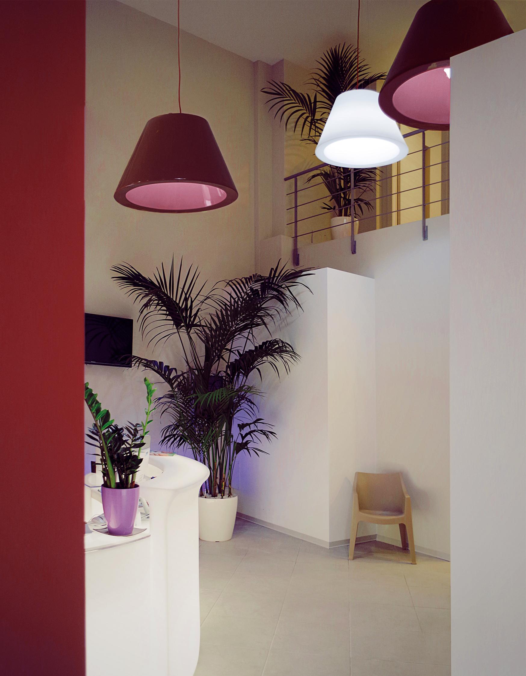 Postmoderno Lampada a sospensione Supreme Red BLN Large di Giò Colonna Romano in vendita