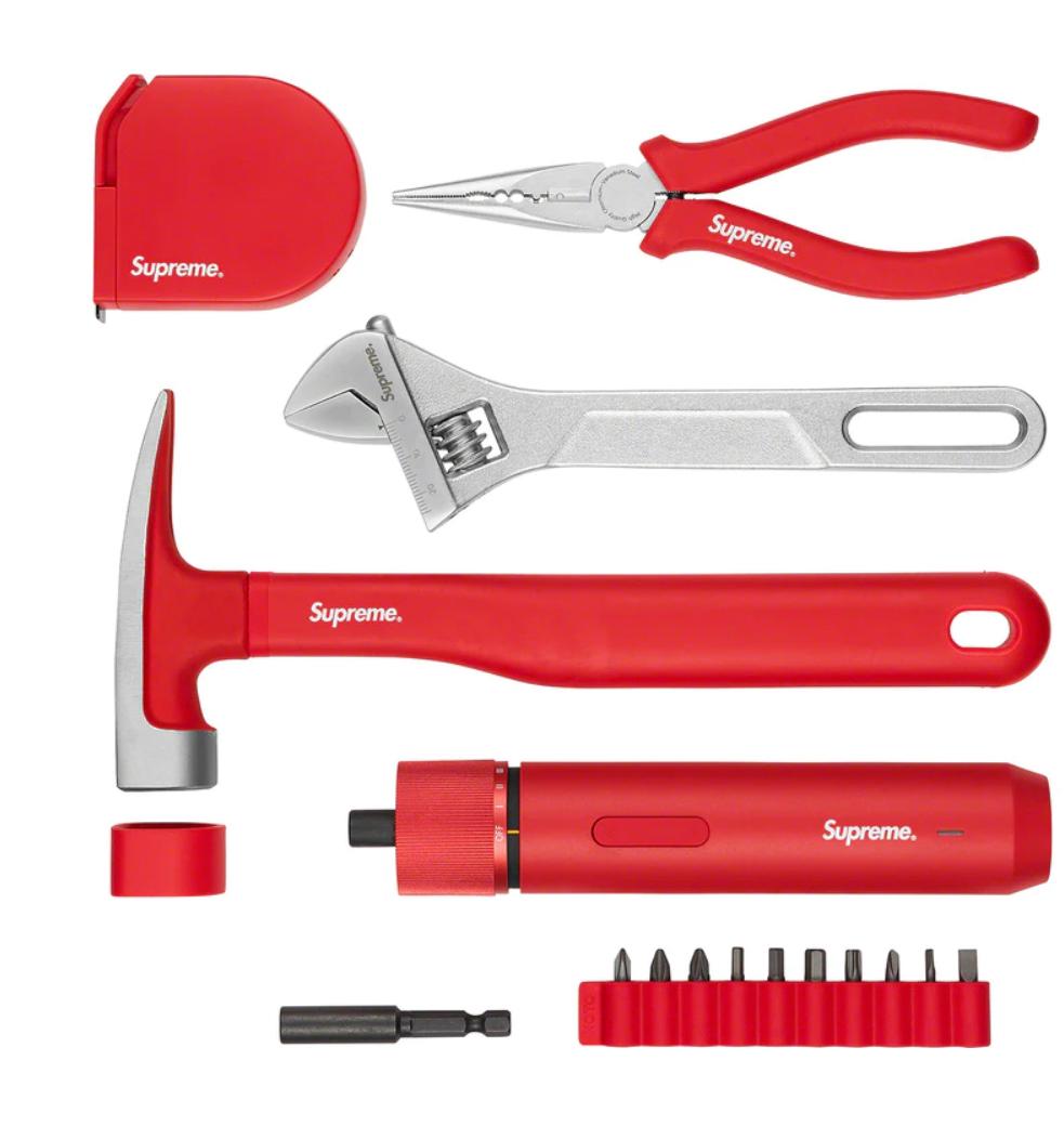 Supreme x hoto red tool set, 5-piece, Spring 2023. Made exclusively for Supreme (Spring 2023), limited edition. Red, Supreme-printed case. Includes 3.6V 3-level torque adjustable screwdriver with 10 alloy steel S2-steel screwdriver bits, magnetic
