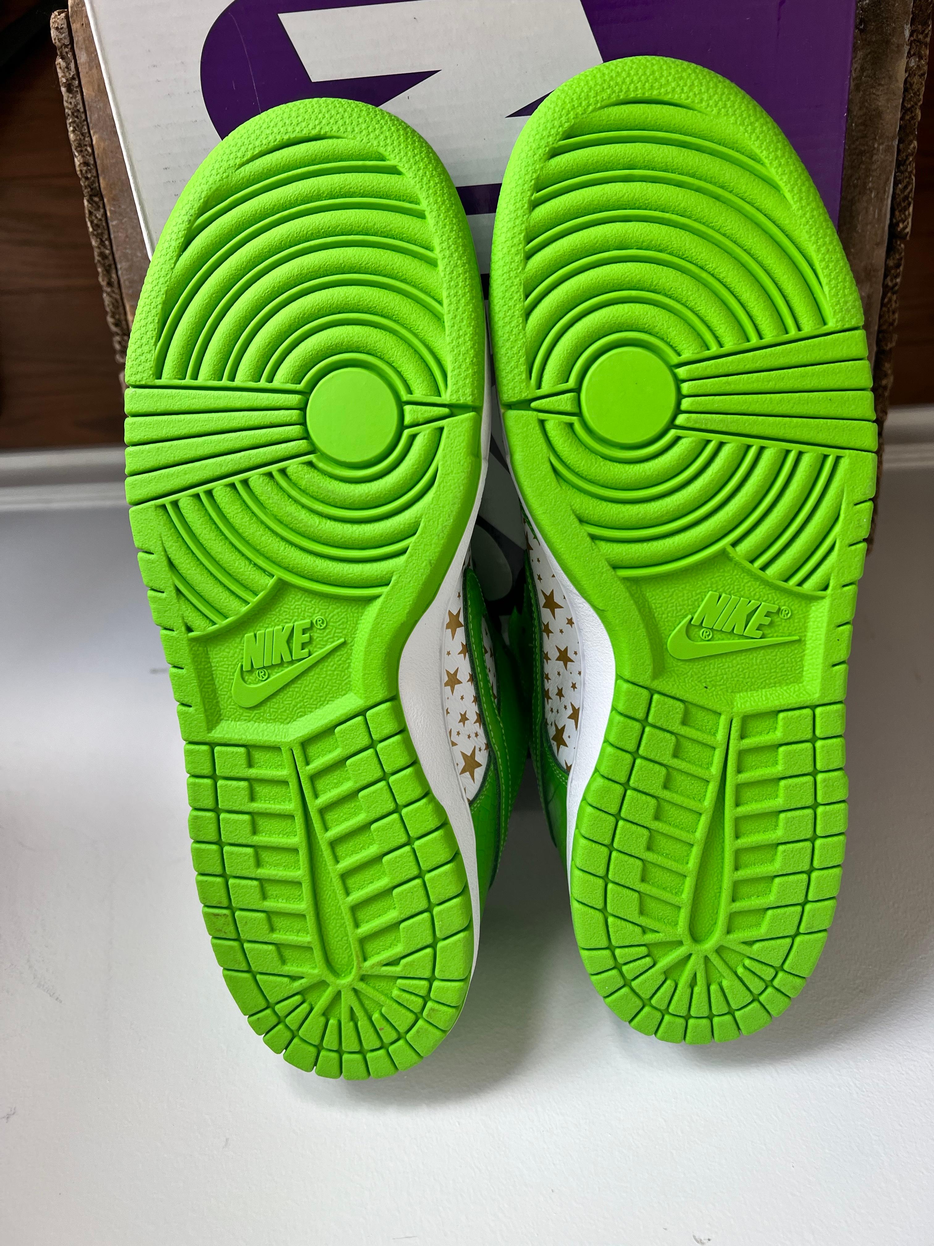 Supreme x Nike SB Vert Étoile/Hype Taille US9,5 Unisexe en vente