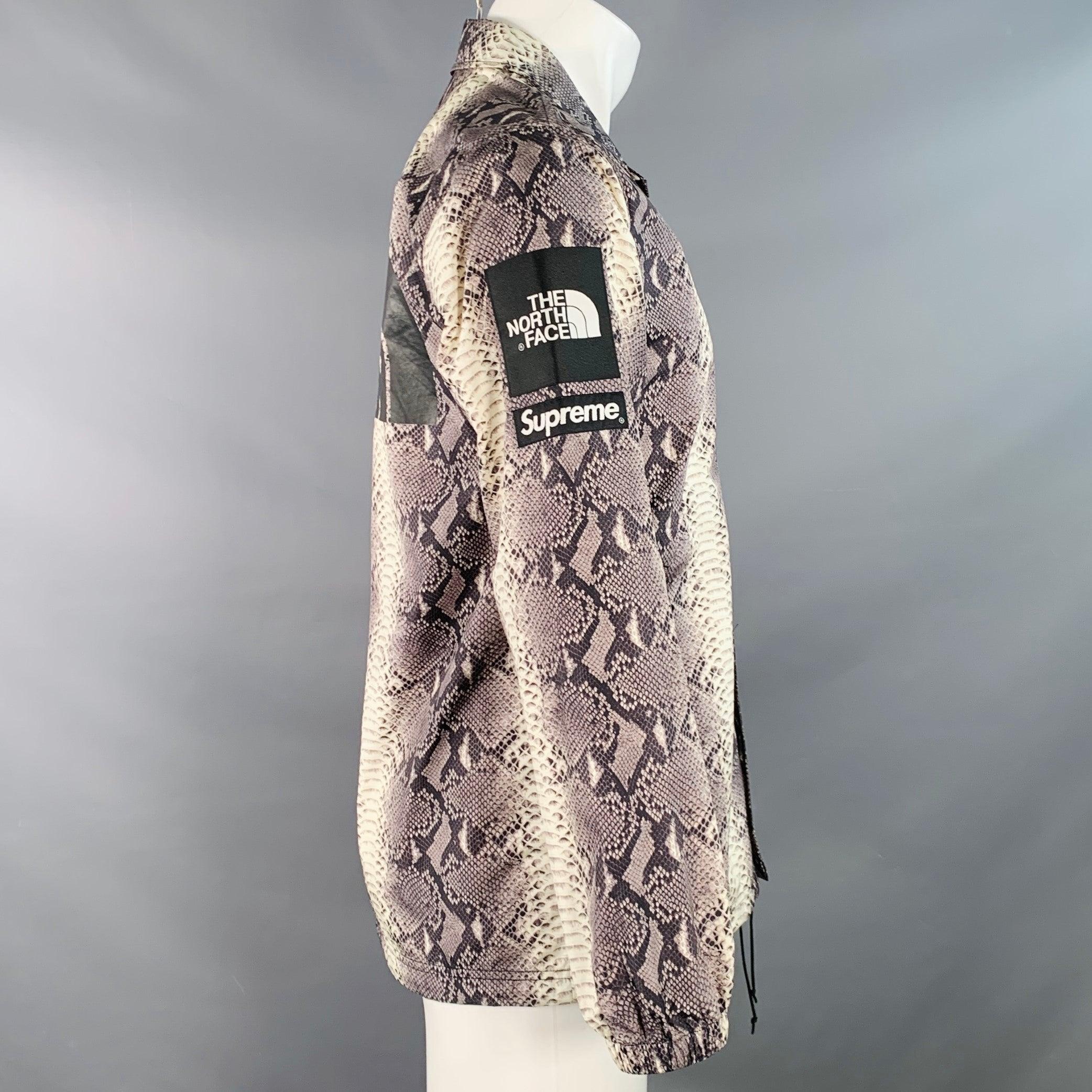 Gray SUPREME x THE NORTH FACE Size M Grey Black White Snake Print Nylon Shirt Jacket For Sale