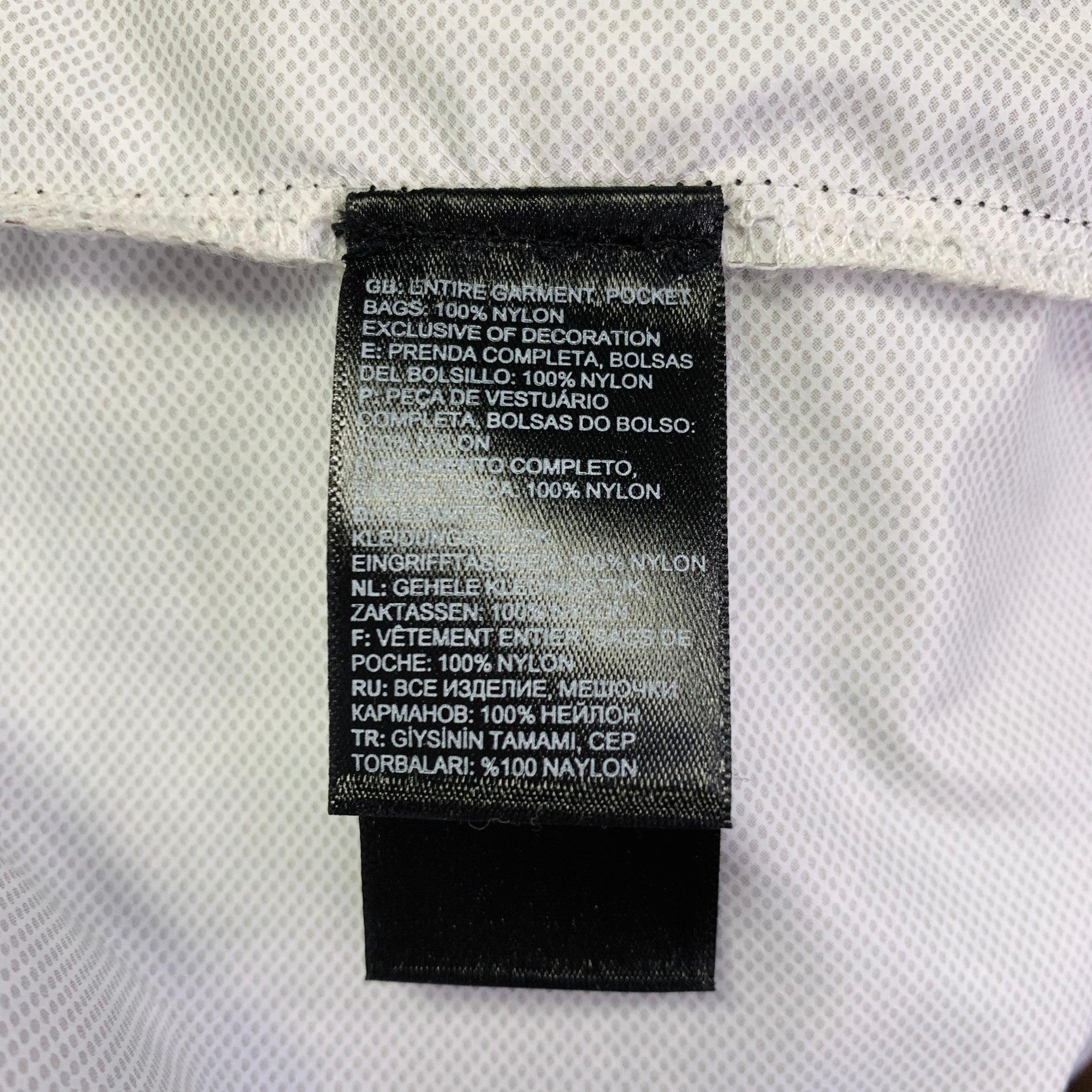 SUPREME x THE NORTH FACE Size M Grey Black White Snake Print Nylon Shirt Jacket For Sale 4
