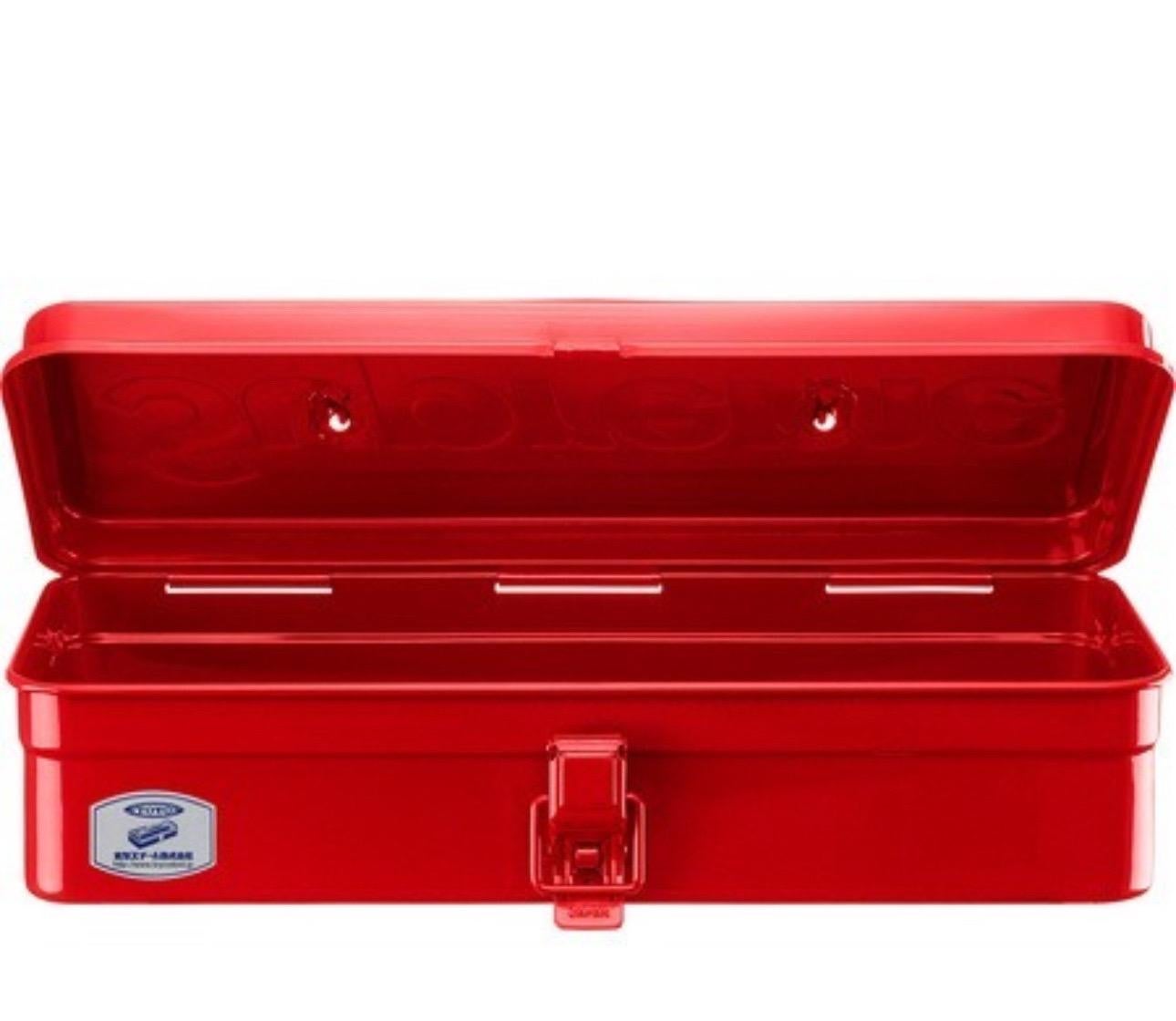 SUPREME x TOYO Japan Fall Winter 2022 Steel Toolbox , Red, NIB.

The Supreme TOYO Steel T 320 Toolbox Red is a classic red steel toolbox that features the Supreme branding embossed at the top.

This Steel T 320 Toolbox by Supreme is made in Japan in