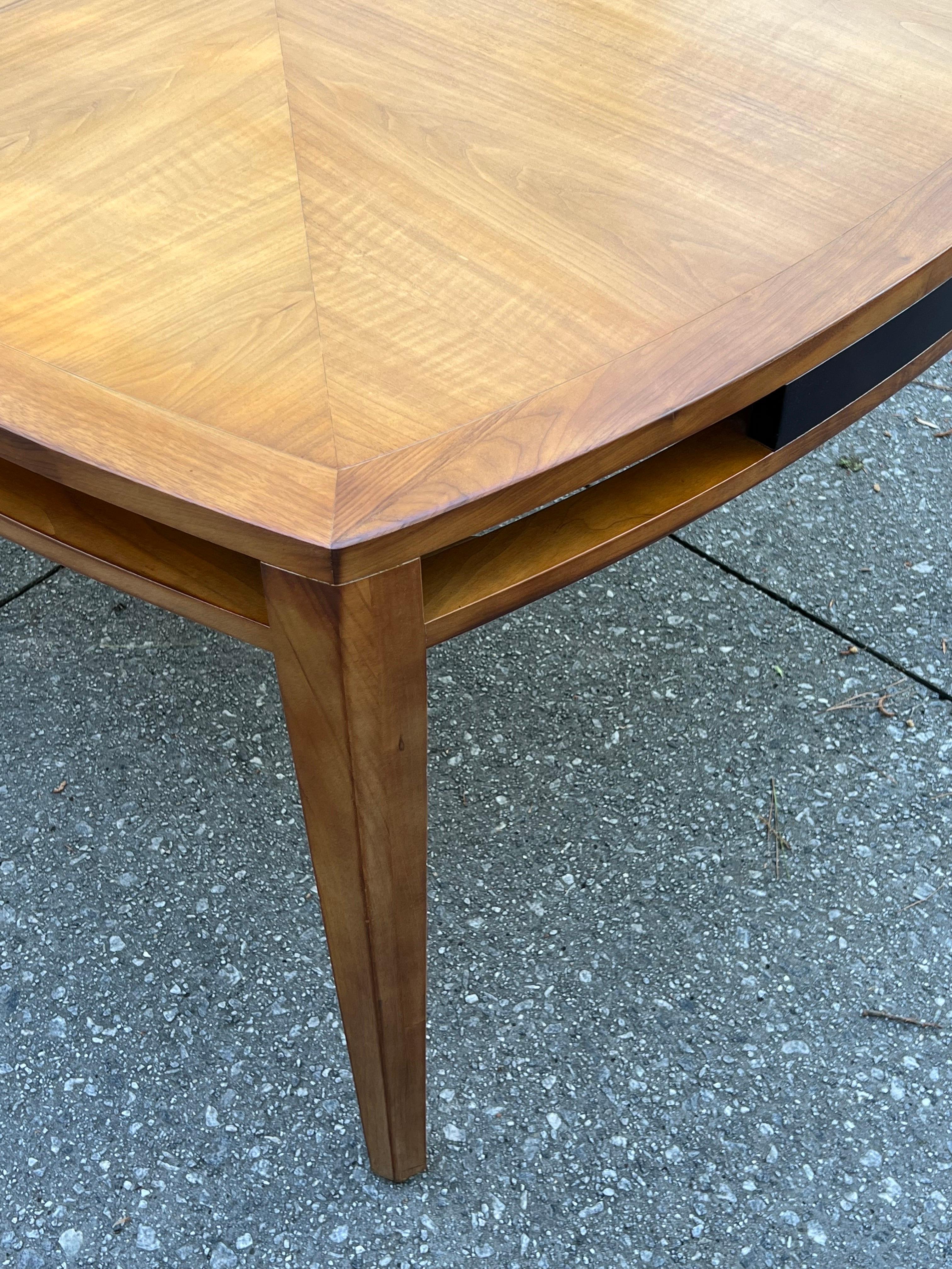 Supremely Elegant Walnut Dining Table by Michael Taylor for Baker, circa 1960 For Sale 7