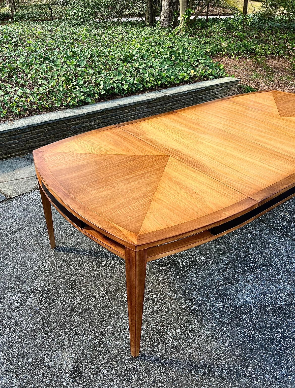 American Supremely Elegant Walnut Dining Table by Michael Taylor for Baker, circa 1960 For Sale