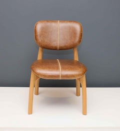 Chaise contemporaine brésilienne Surf en bois et cuir de Lattoog