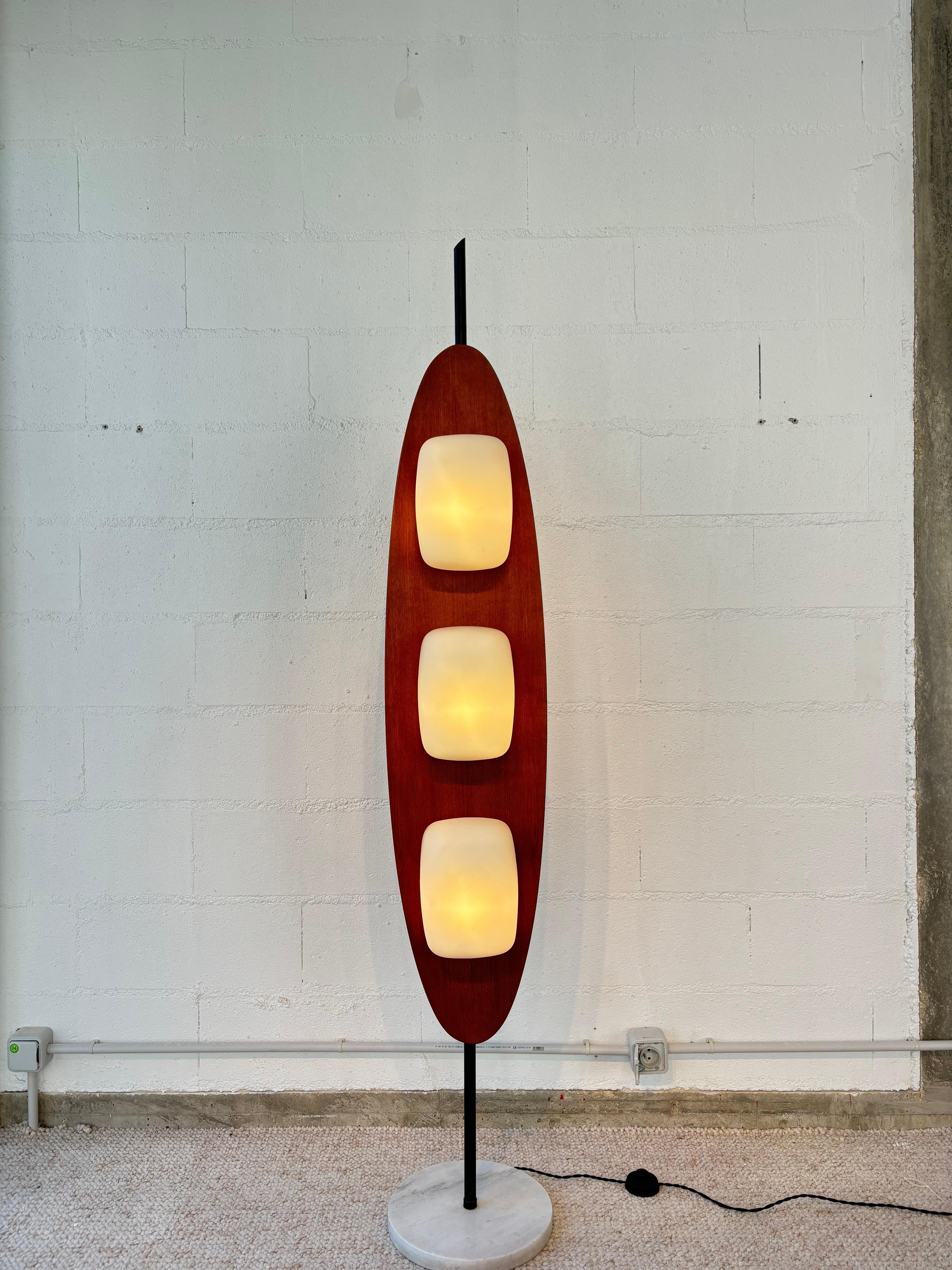 Lampadaire totem ou surf par Reggiani, années 1960