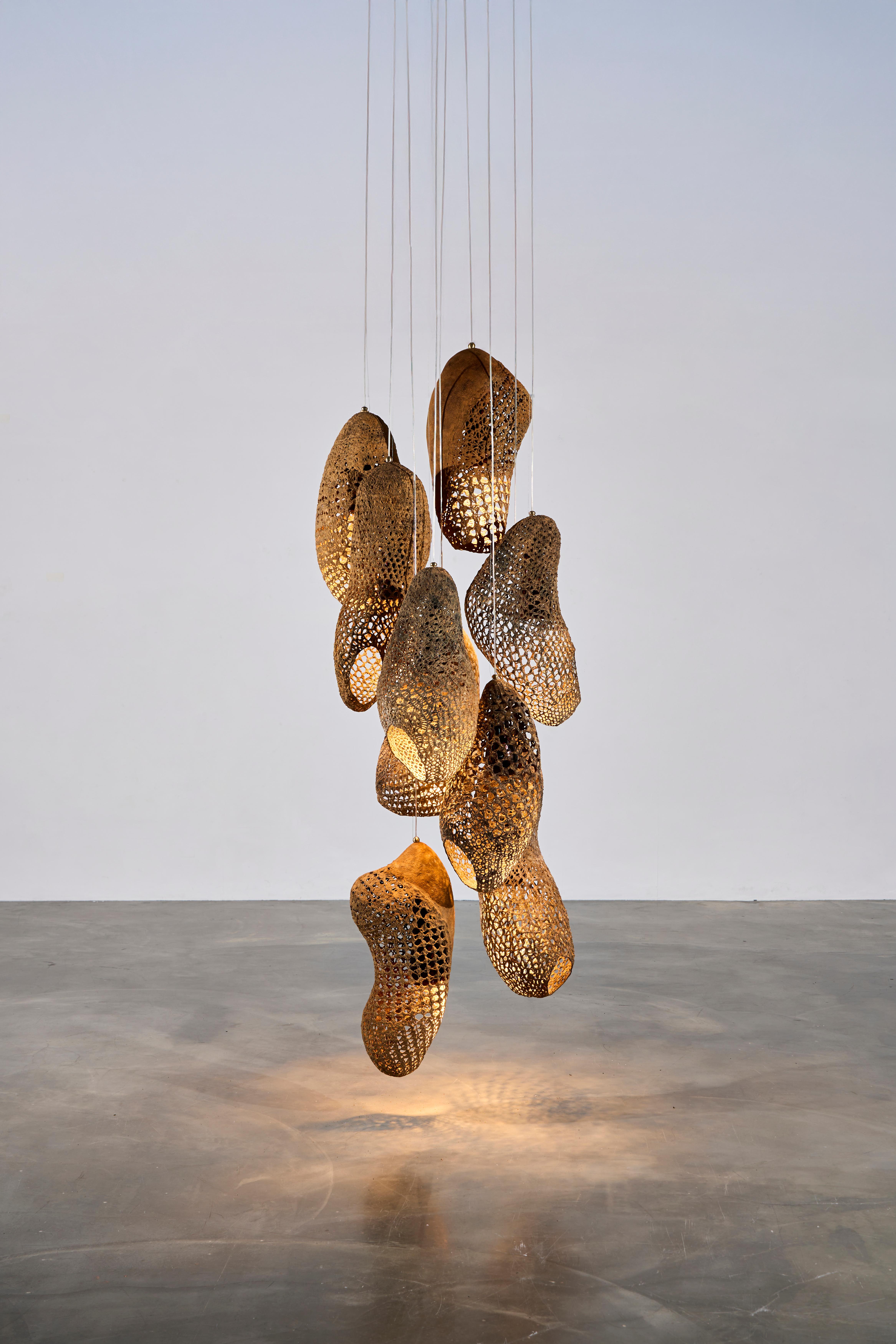 Sud-coréen Surface of Memory 2 Chandelier par A Kim en vente