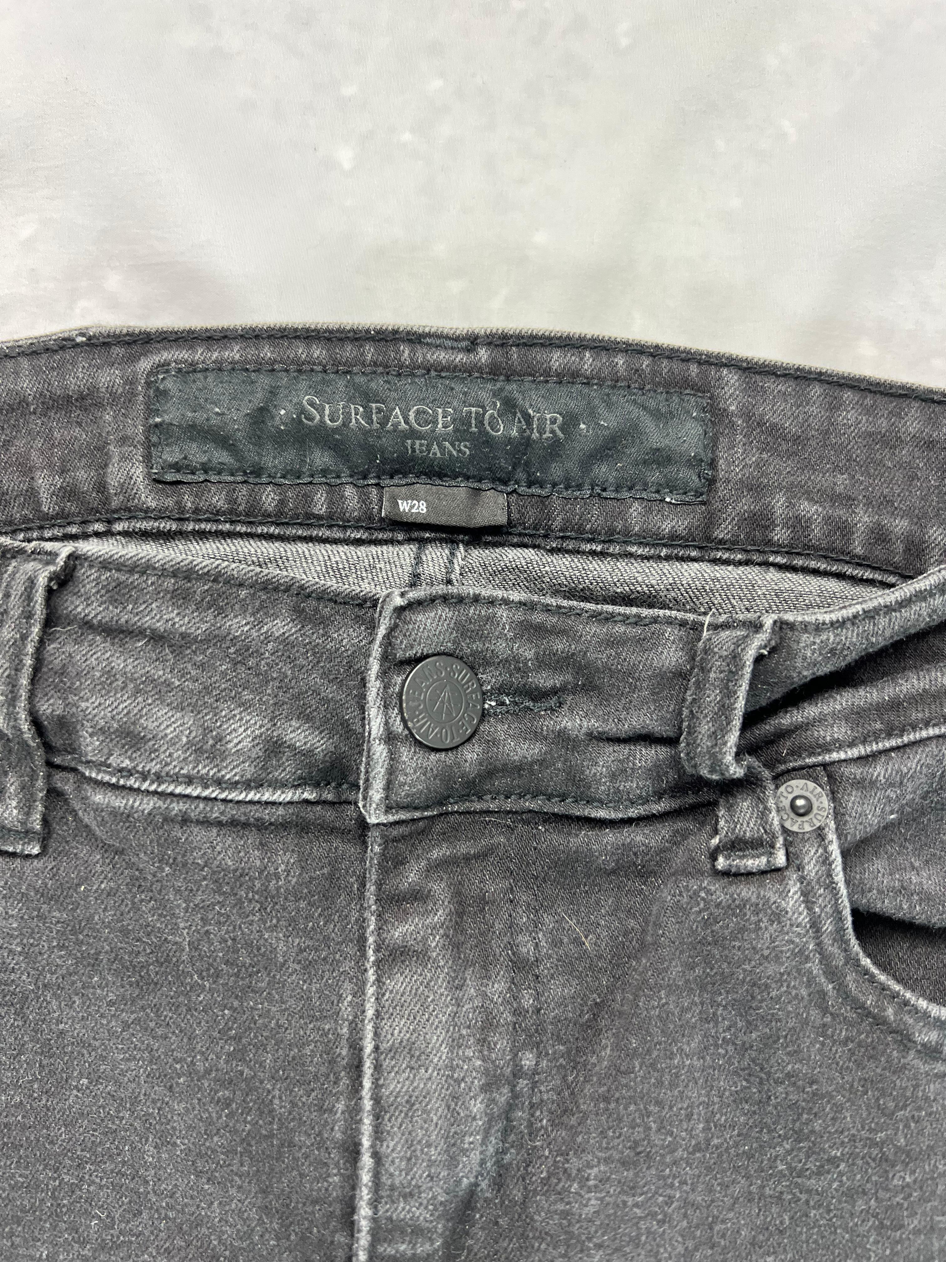 Product details:

The jeans feature dark blue and dark grey wash and skinny fit.