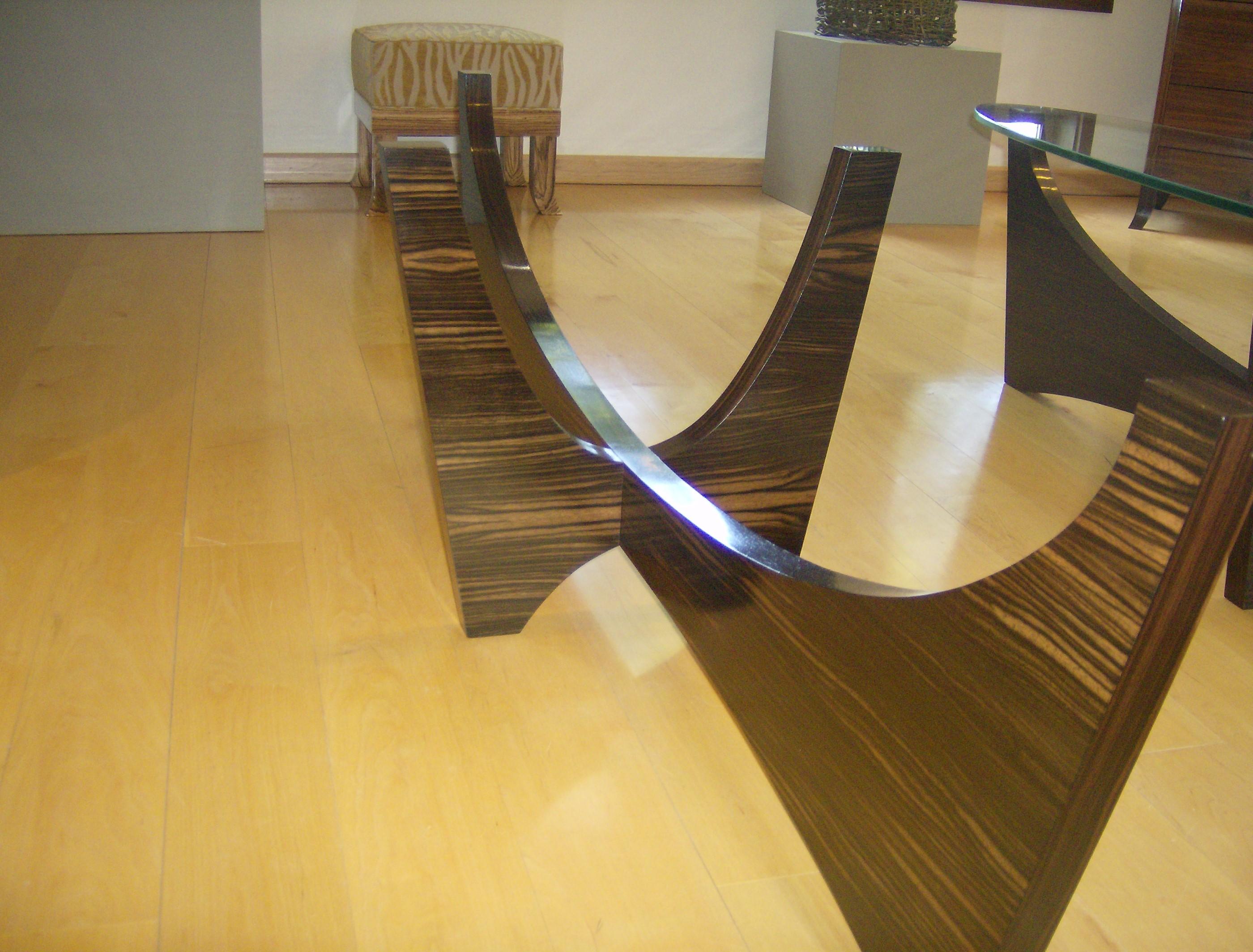American Surfboard Shaped Cocktail Table in Macassar Ebony and Hand Worked Glass For Sale