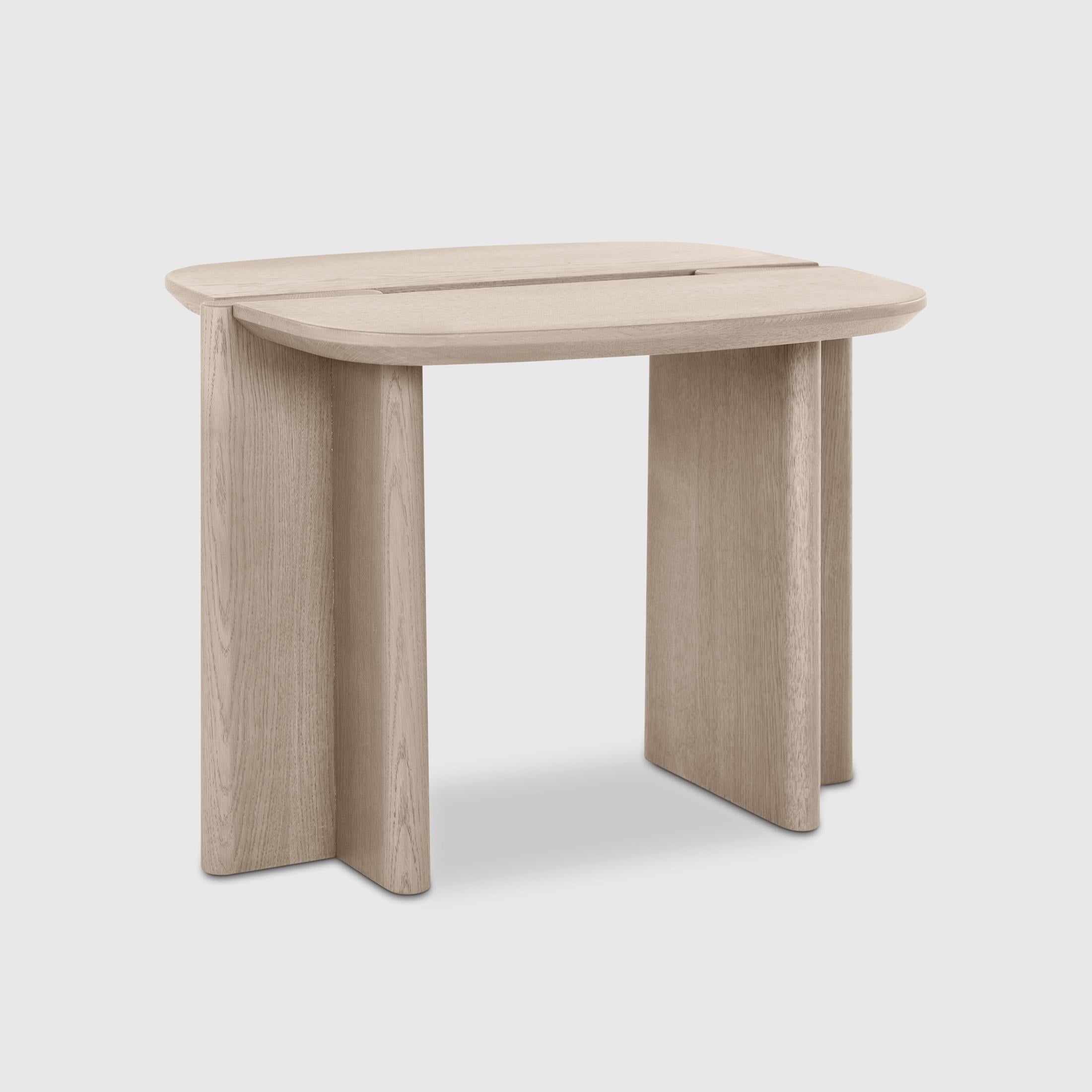 Allemand Table d'appoint Surfside Drive par Workshop APD en bois de frêne massif en vente